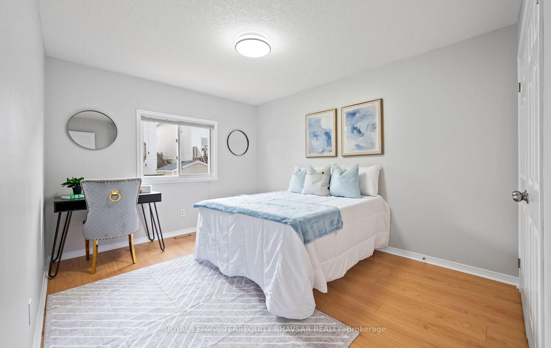Photo 34 of 111 Parkvale Drive, Kitchener, Huron Park — HOMEH