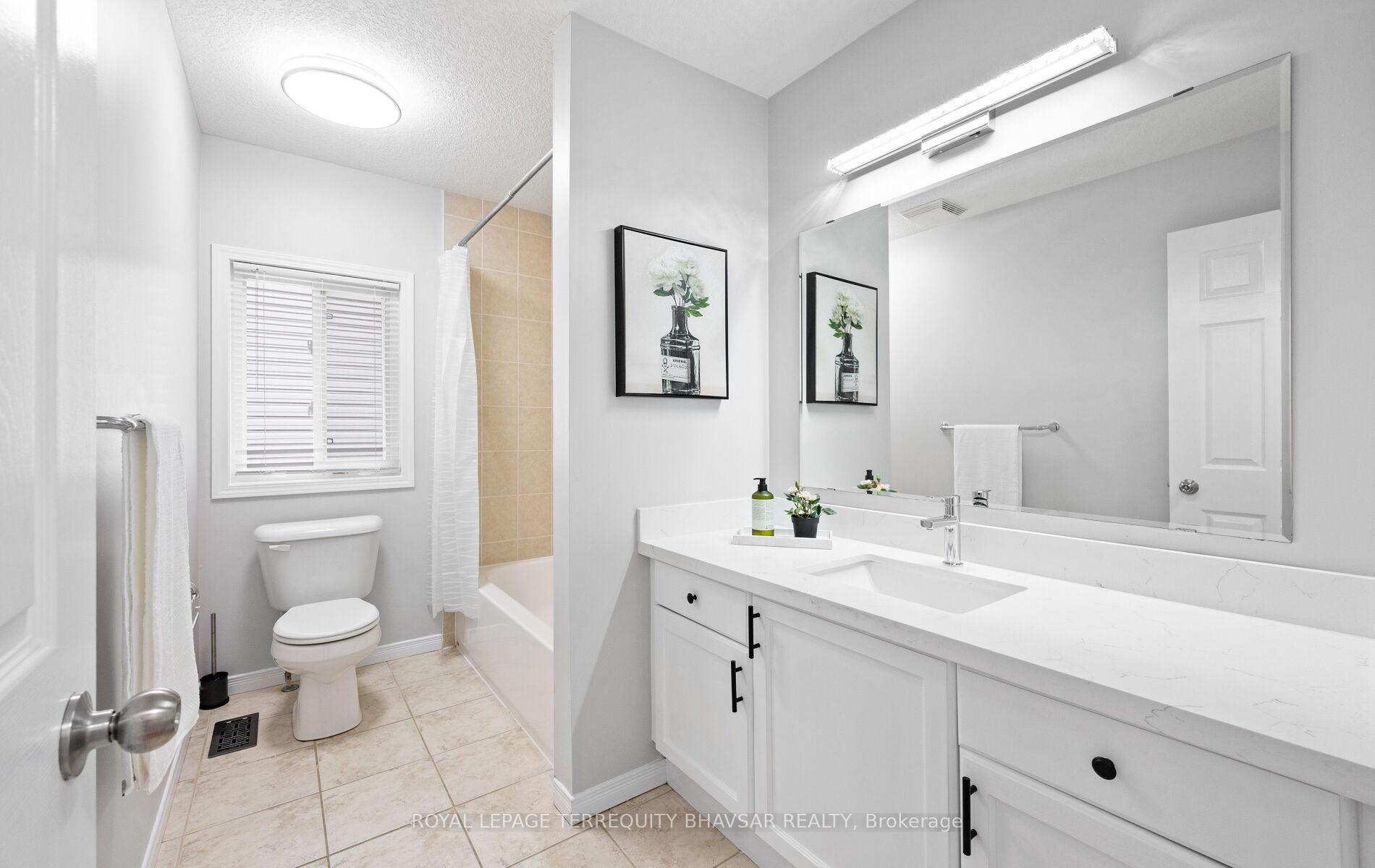 Photo 36 of 111 Parkvale Drive, Kitchener, Huron Park — HOMEH