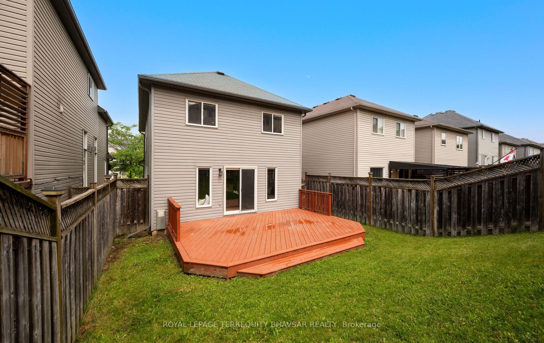 Photo 47 of 111 Parkvale Drive, Kitchener, Huron Park — HOMEH