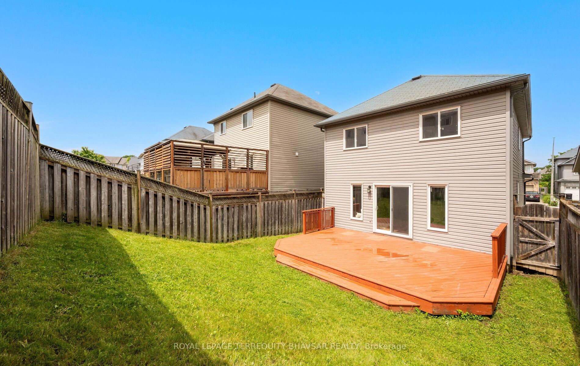 Photo 50 of 111 Parkvale Drive, Kitchener, Huron Park — HOMEH
