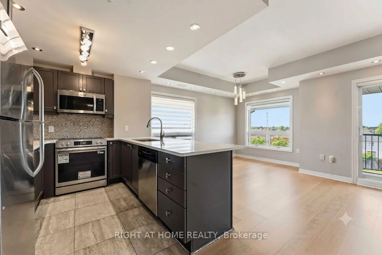 Photo 14 of Unit 405, 200 Winterfell Private, Ottawa, Hunt Club Park — HOMEH