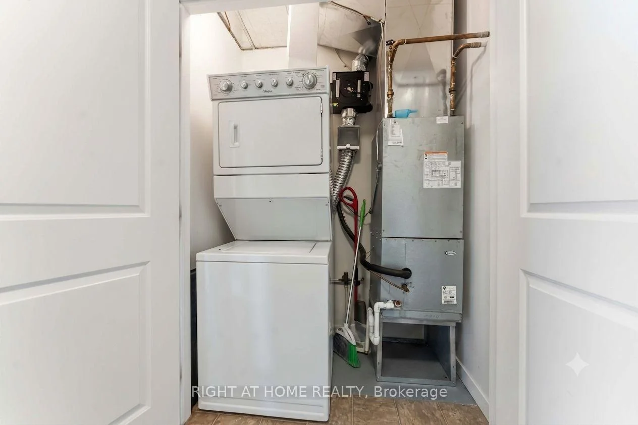 Photo 23 of Unit 405, 200 Winterfell Private, Ottawa, Hunt Club Park — HOMEH