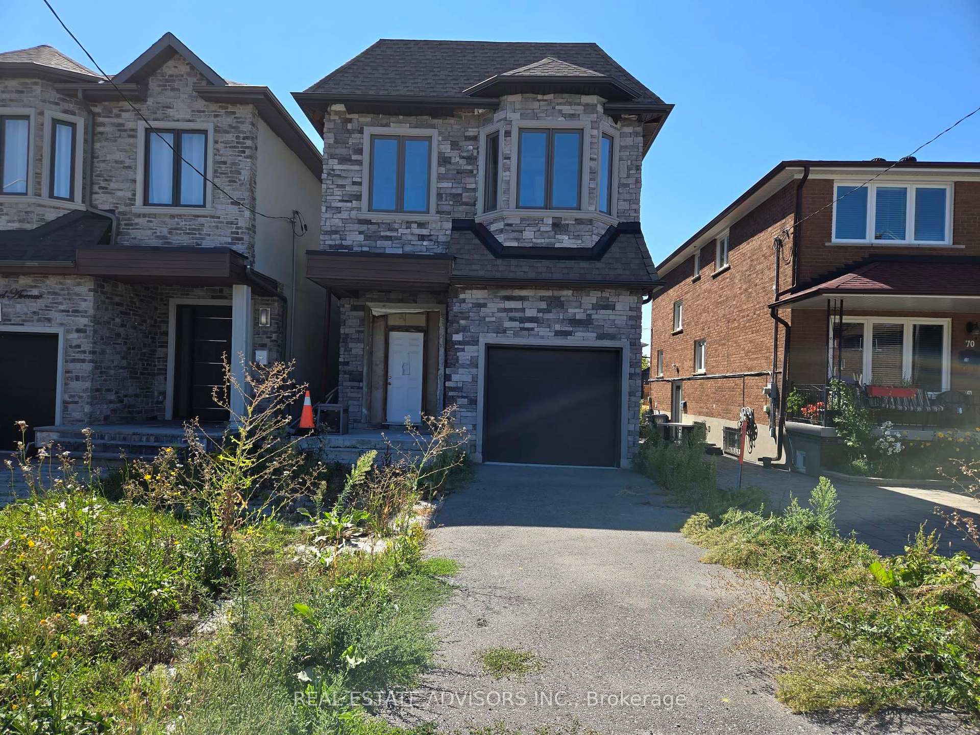Photo 1 of 68B Laurel Avenue, Scarborough, Kennedy Park — HOMEH