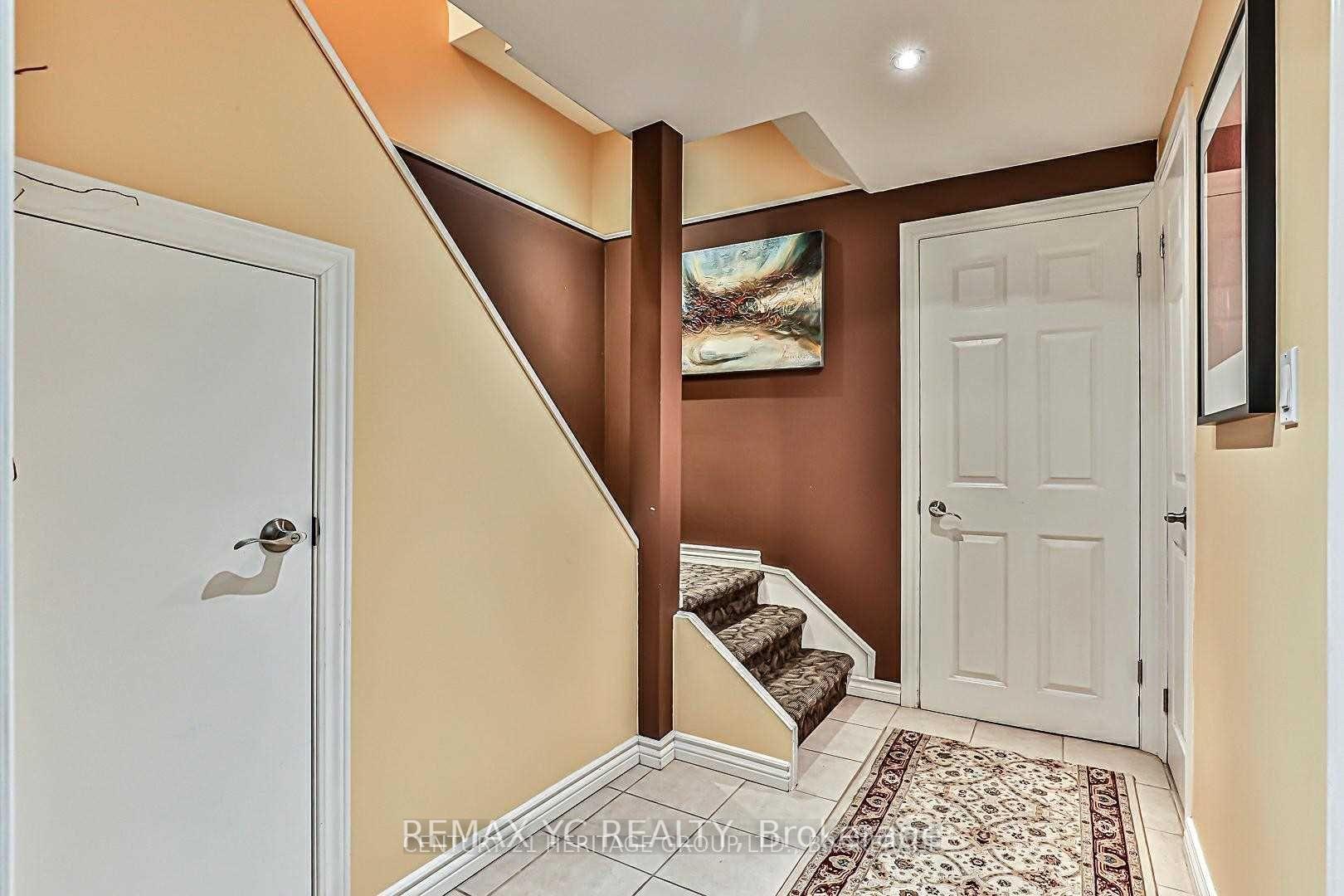 Photo 5 of Unit Bsmt, 12 Monarchwood Crescent, North York, Parkwoods-Donalda — HOMEH