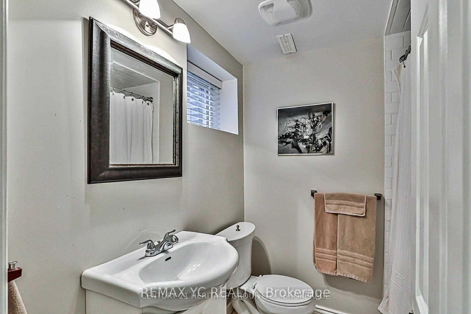 Photo 11 of Unit Bsmt, 12 Monarchwood Crescent, North York, Parkwoods-Donalda — HOMEH