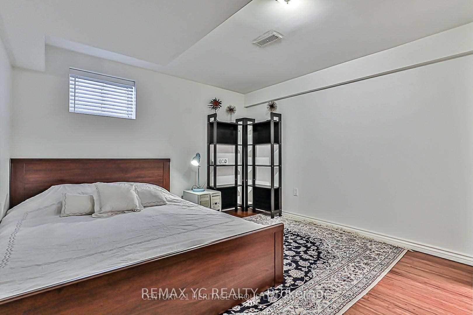Photo 13 of Unit Bsmt, 12 Monarchwood Crescent, North York, Parkwoods-Donalda — HOMEH