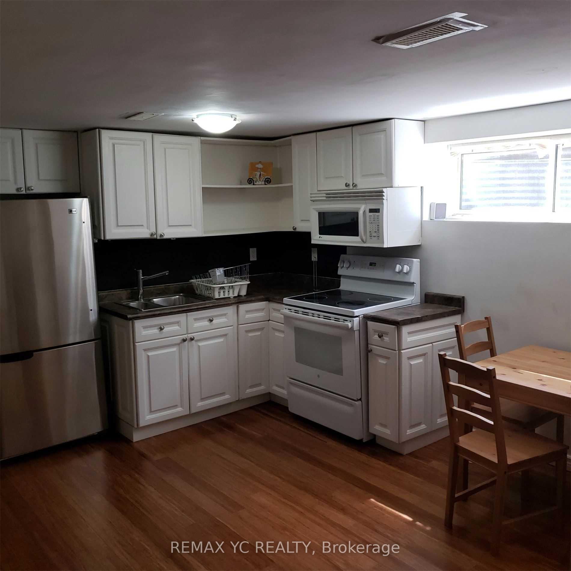 Photo 4 of Unit Bsmt, 12 Monarchwood Crescent, North York, Parkwoods-Donalda — HOMEH