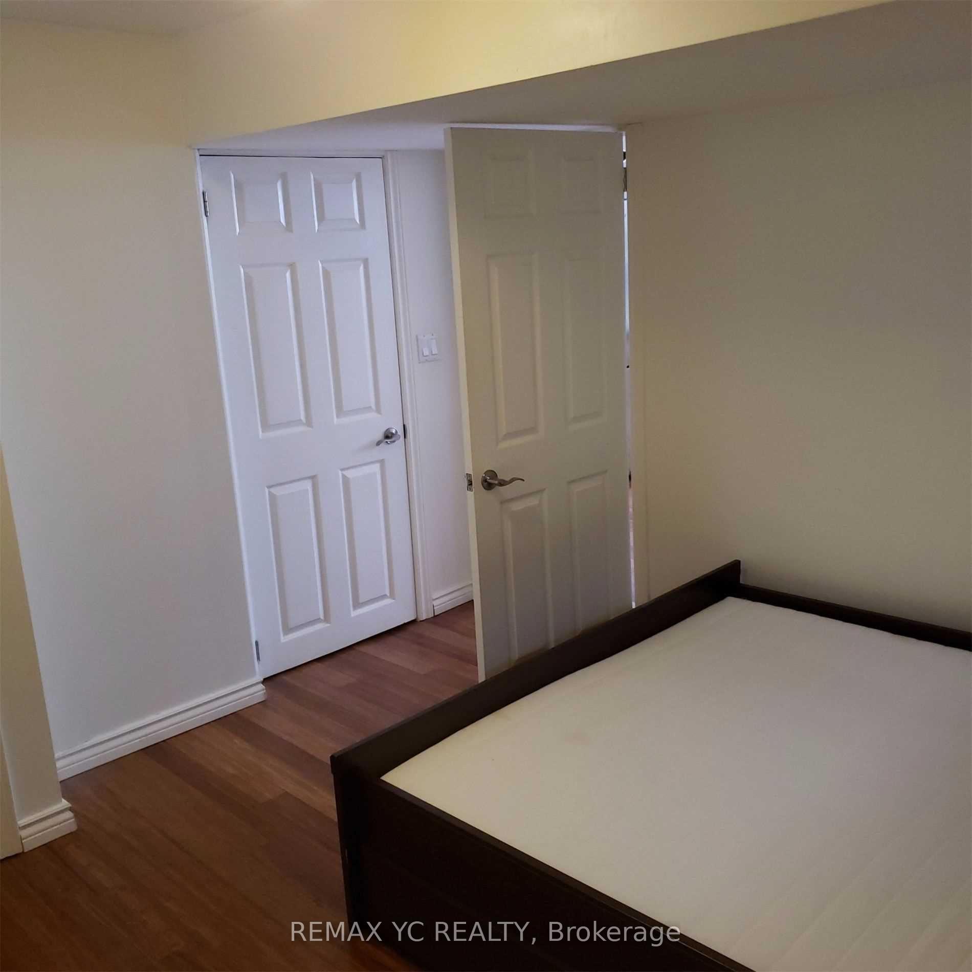 Photo 8 of Unit Bsmt, 12 Monarchwood Crescent, North York, Parkwoods-Donalda — HOMEH
