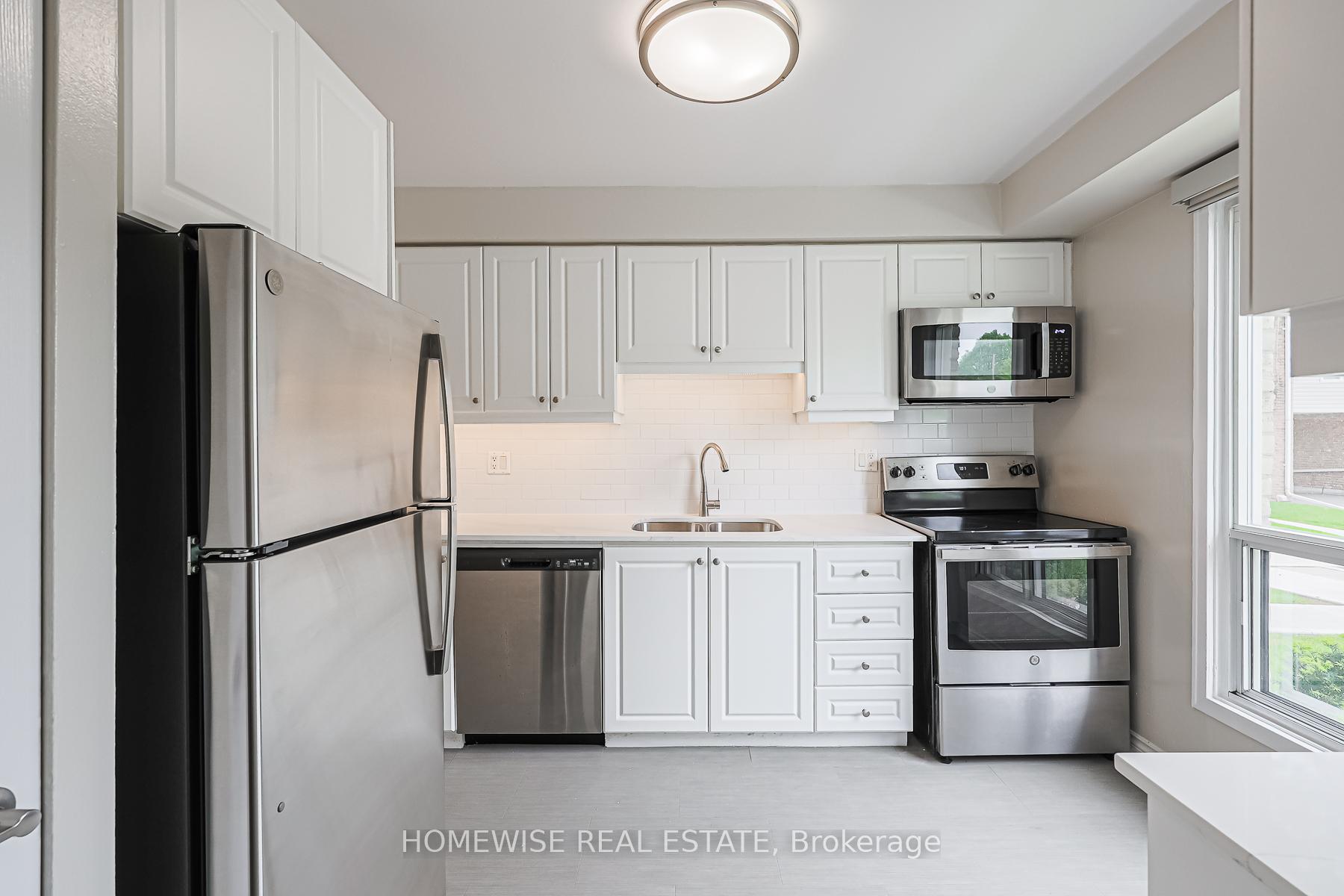 Photo 1 of Unit 25, 560 Waverly Street N, Oshawa, McLaughlin — HOMEH