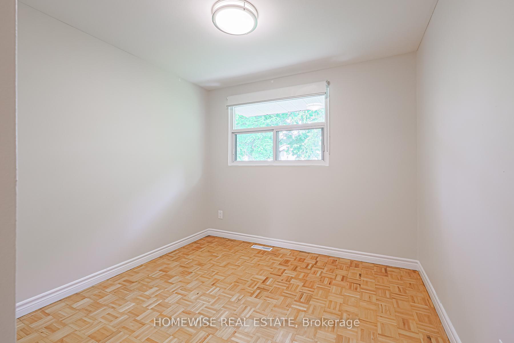 Photo 6 of Unit 25, 560 Waverly Street N, Oshawa, McLaughlin — HOMEH