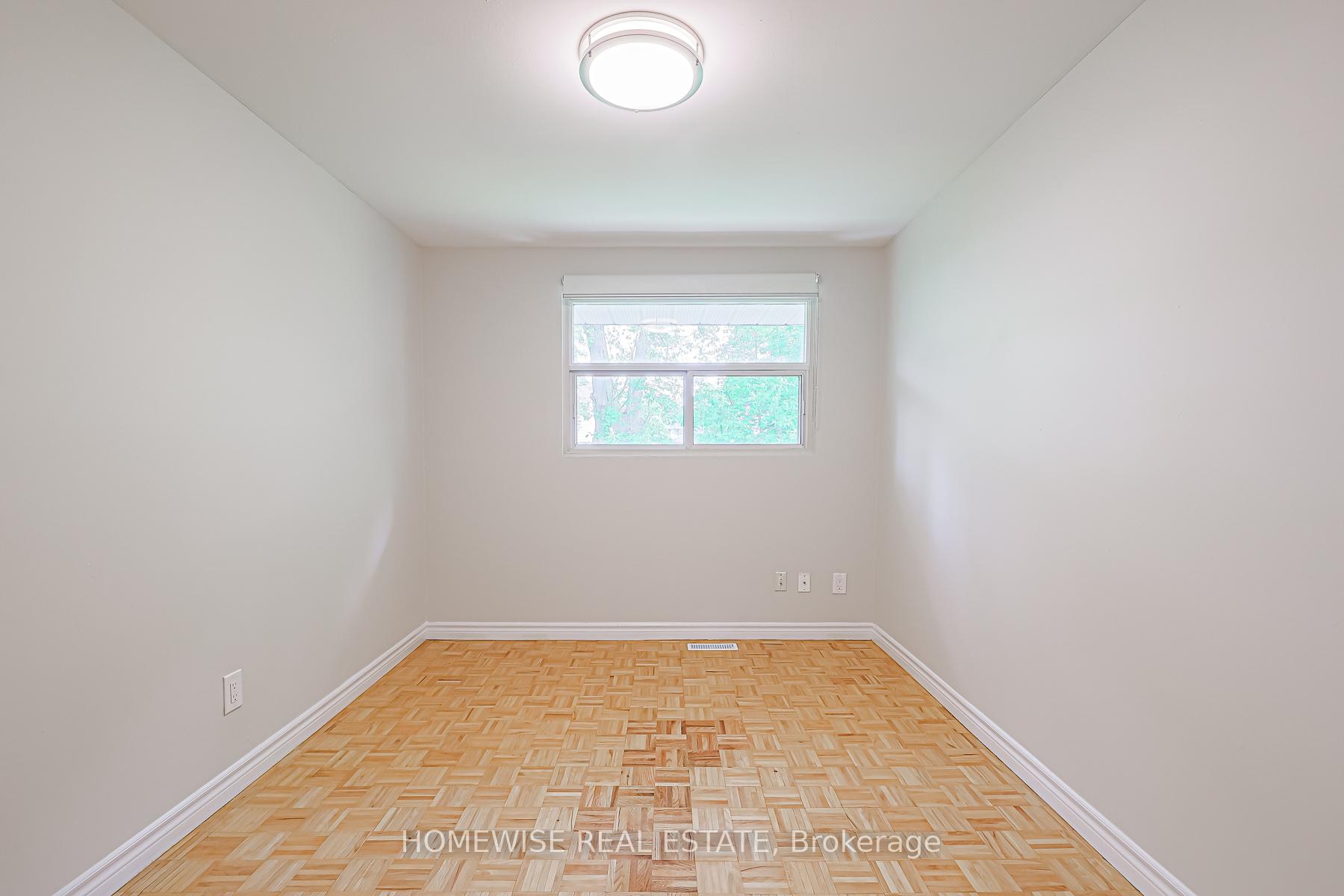 Photo 8 of Unit 25, 560 Waverly Street N, Oshawa, McLaughlin — HOMEH