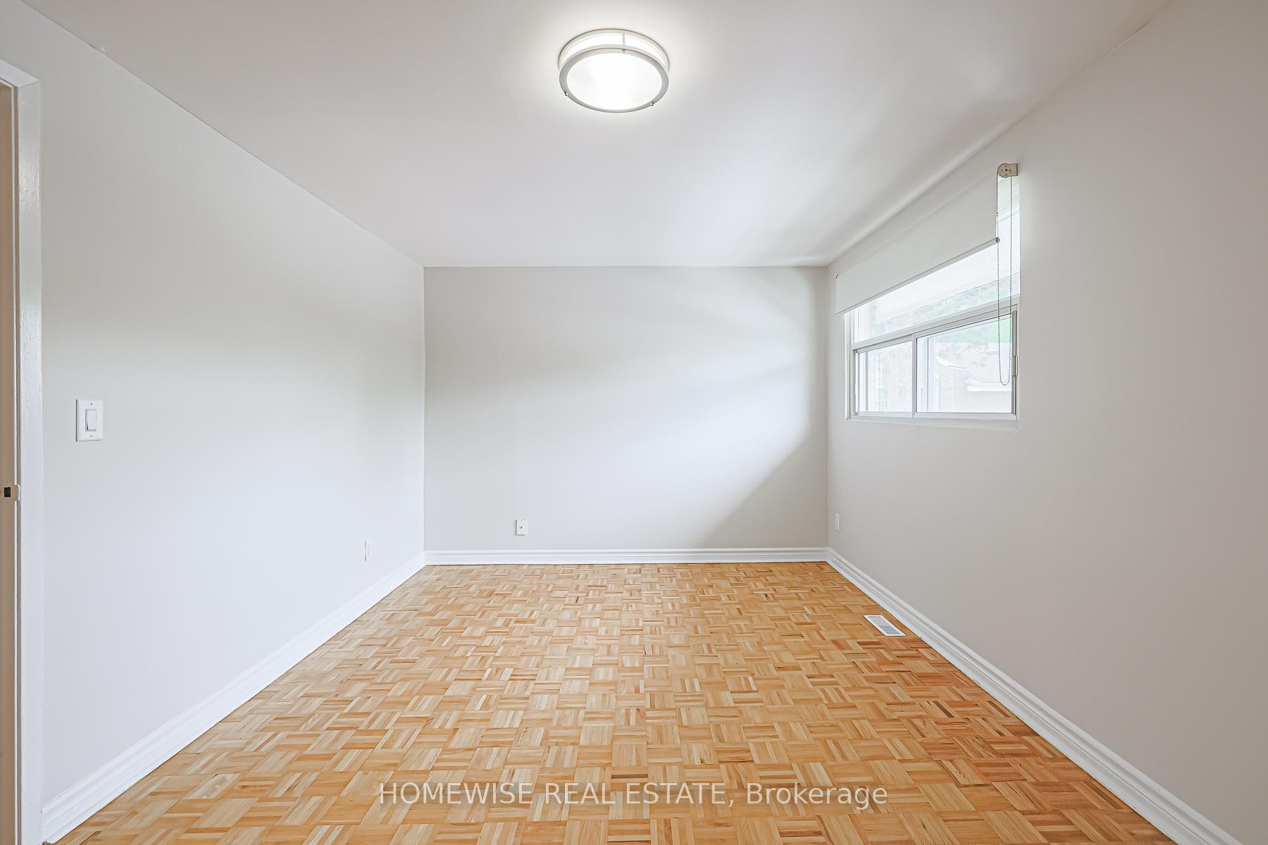 Photo 11 of Unit 25, 560 Waverly Street N, Oshawa, McLaughlin — HOMEH