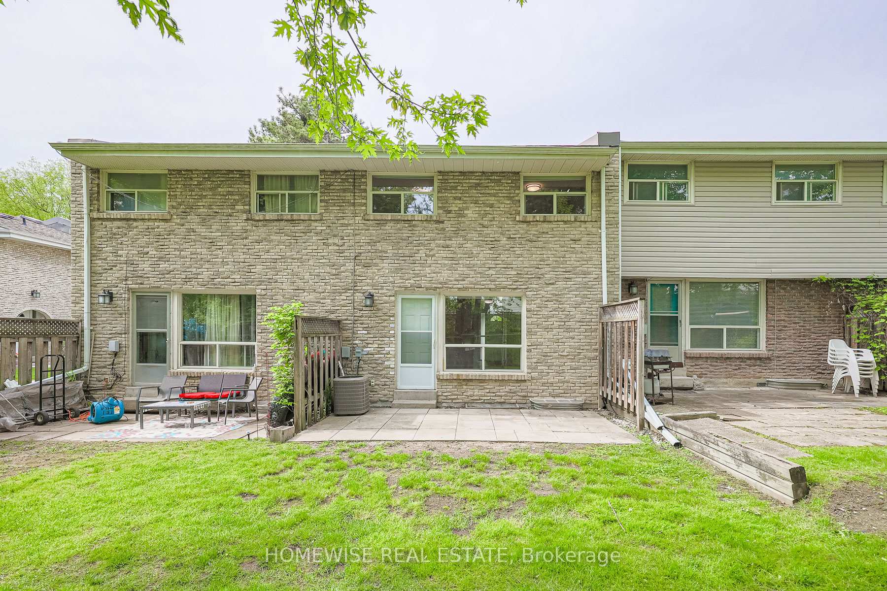 Photo 17 of Unit 25, 560 Waverly Street N, Oshawa, McLaughlin — HOMEH