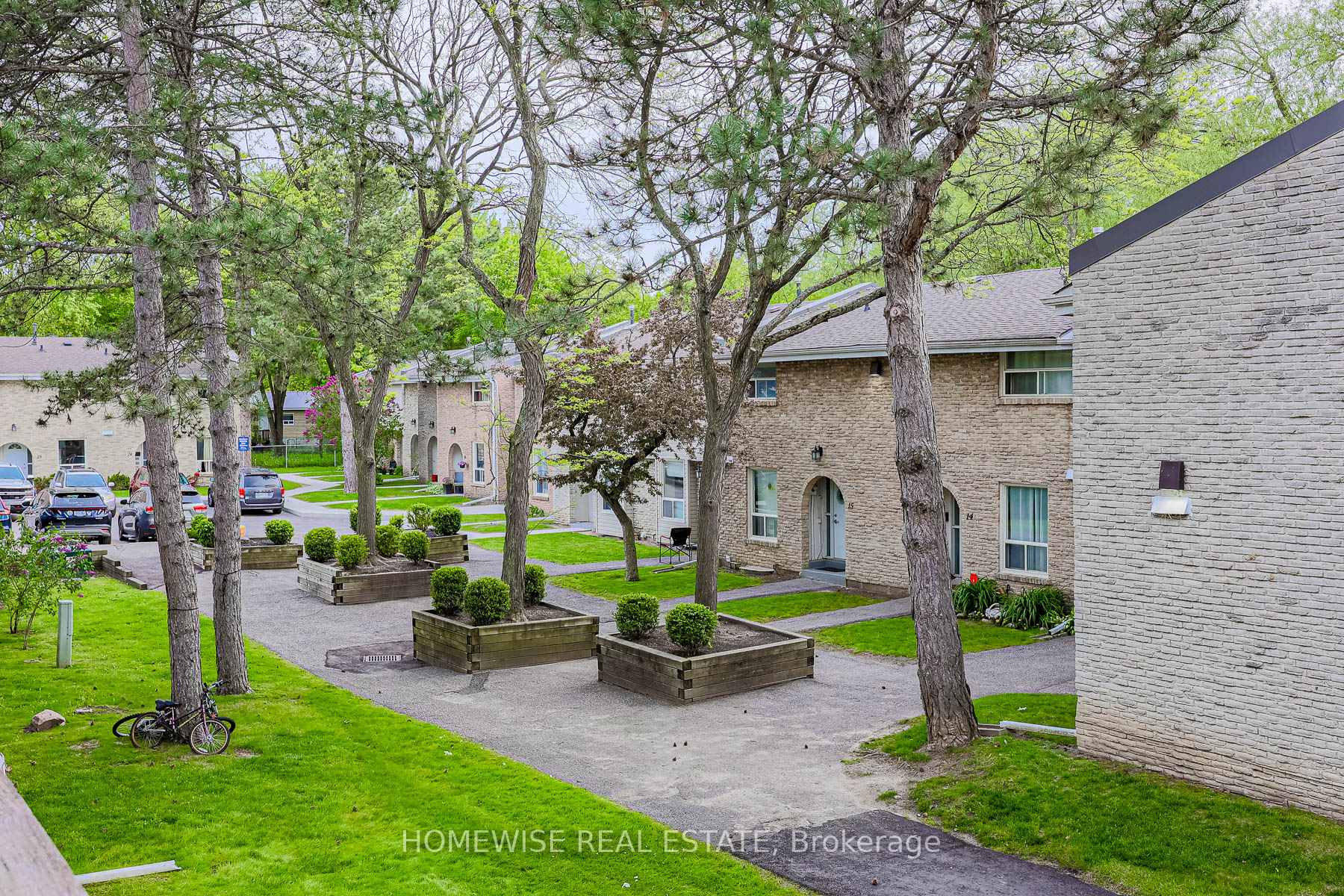 Photo 19 of Unit 25, 560 Waverly Street N, Oshawa, McLaughlin — HOMEH