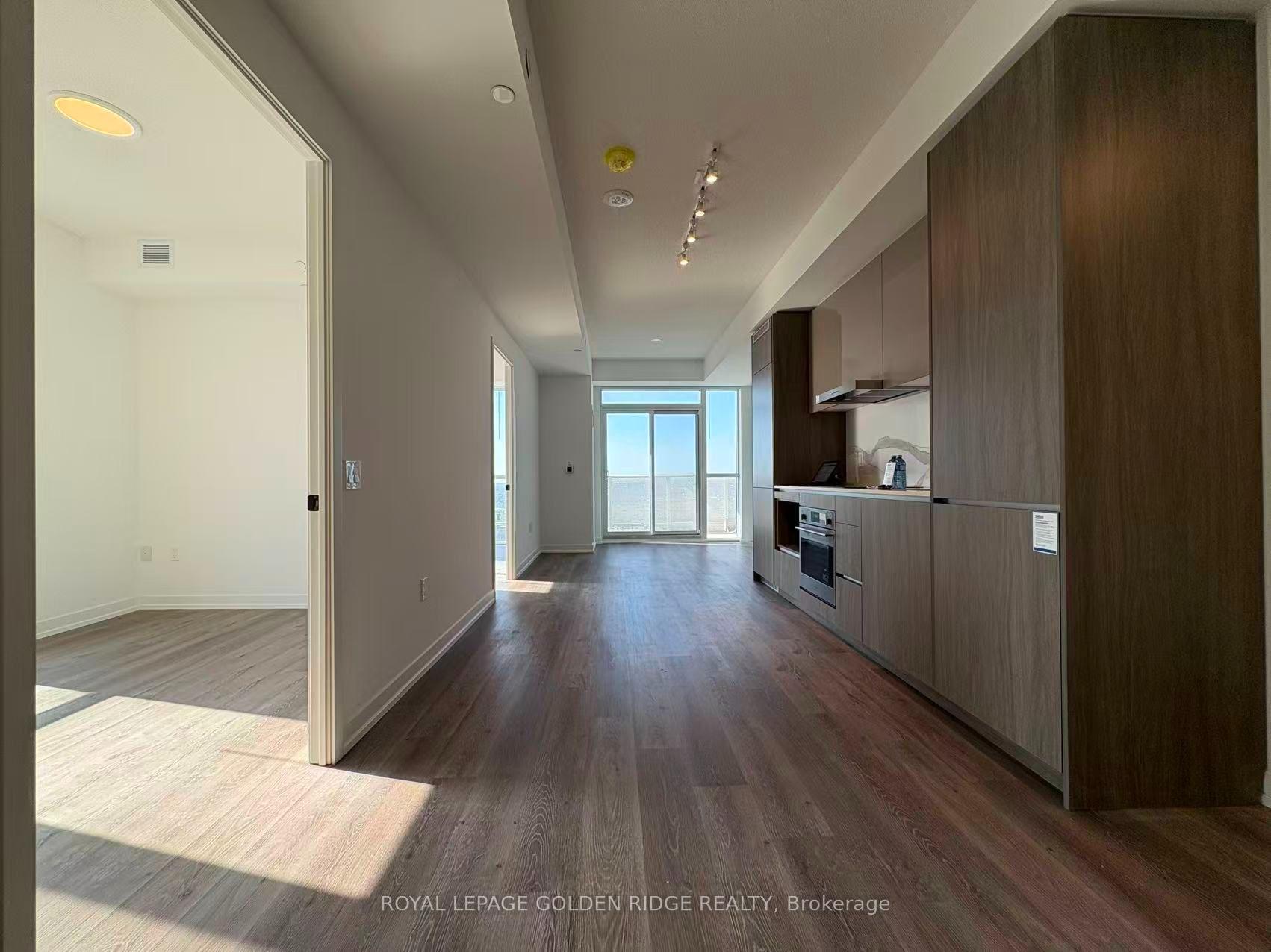 Photo 3 of Unit 2510, 28 Interchange Way, Vaughan, Vaughan Corporate Centre — HOMEH