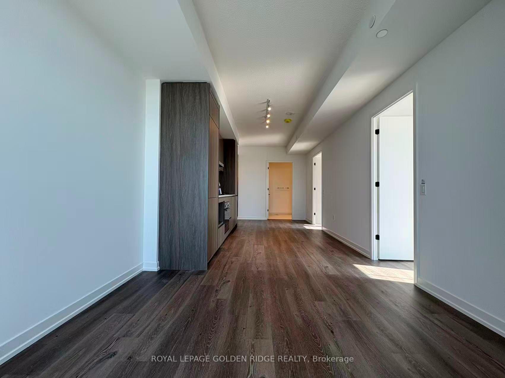 Photo 4 of Unit 2510, 28 Interchange Way, Vaughan, Vaughan Corporate Centre — HOMEH
