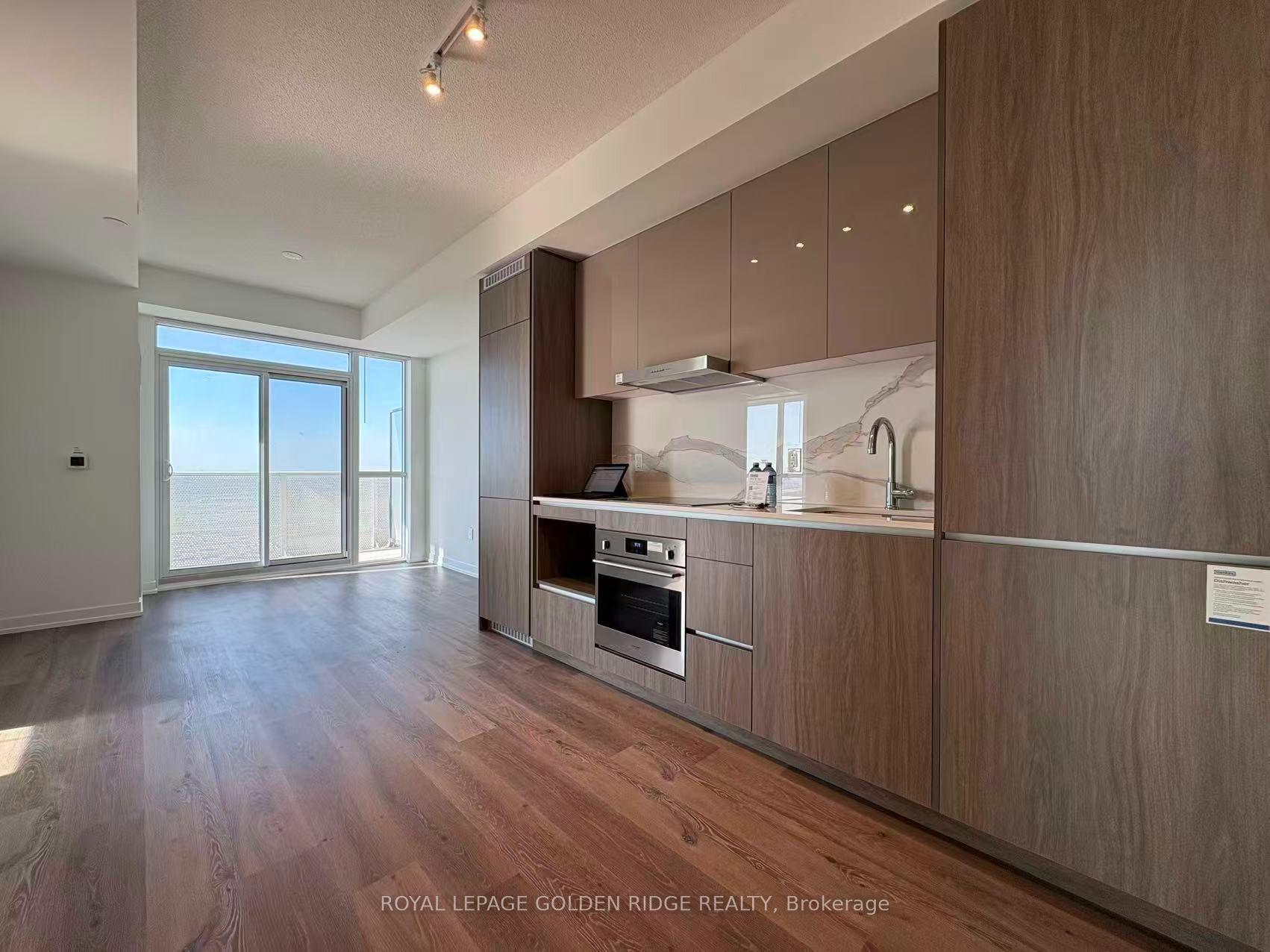Photo 5 of Unit 2510, 28 Interchange Way, Vaughan, Vaughan Corporate Centre — HOMEH