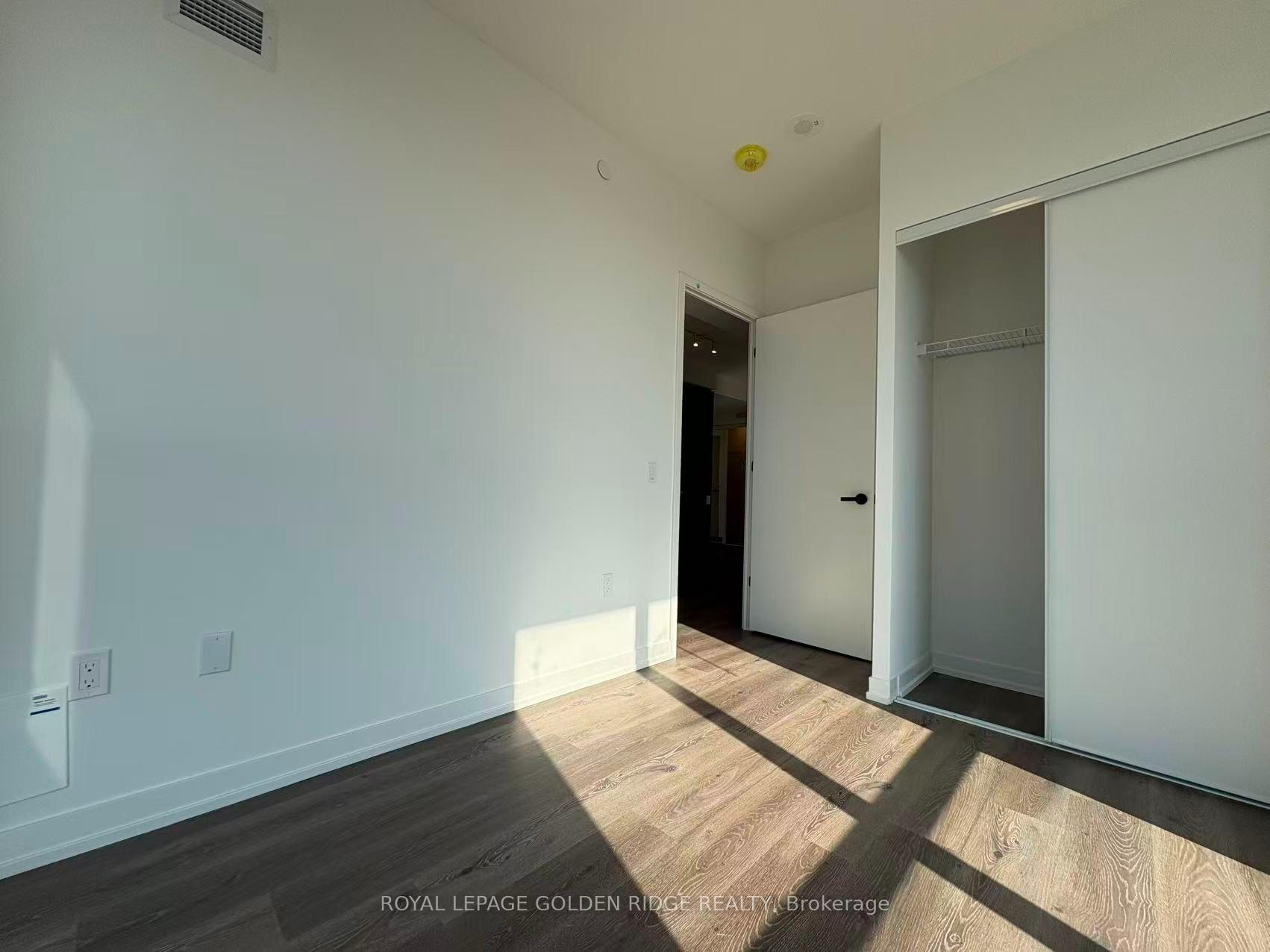 Photo 6 of Unit 2510, 28 Interchange Way, Vaughan, Vaughan Corporate Centre — HOMEH