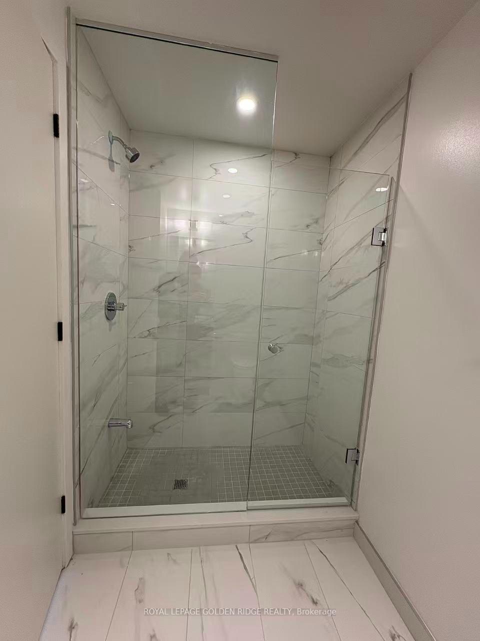 Photo 8 of Unit 2510, 28 Interchange Way, Vaughan, Vaughan Corporate Centre — HOMEH