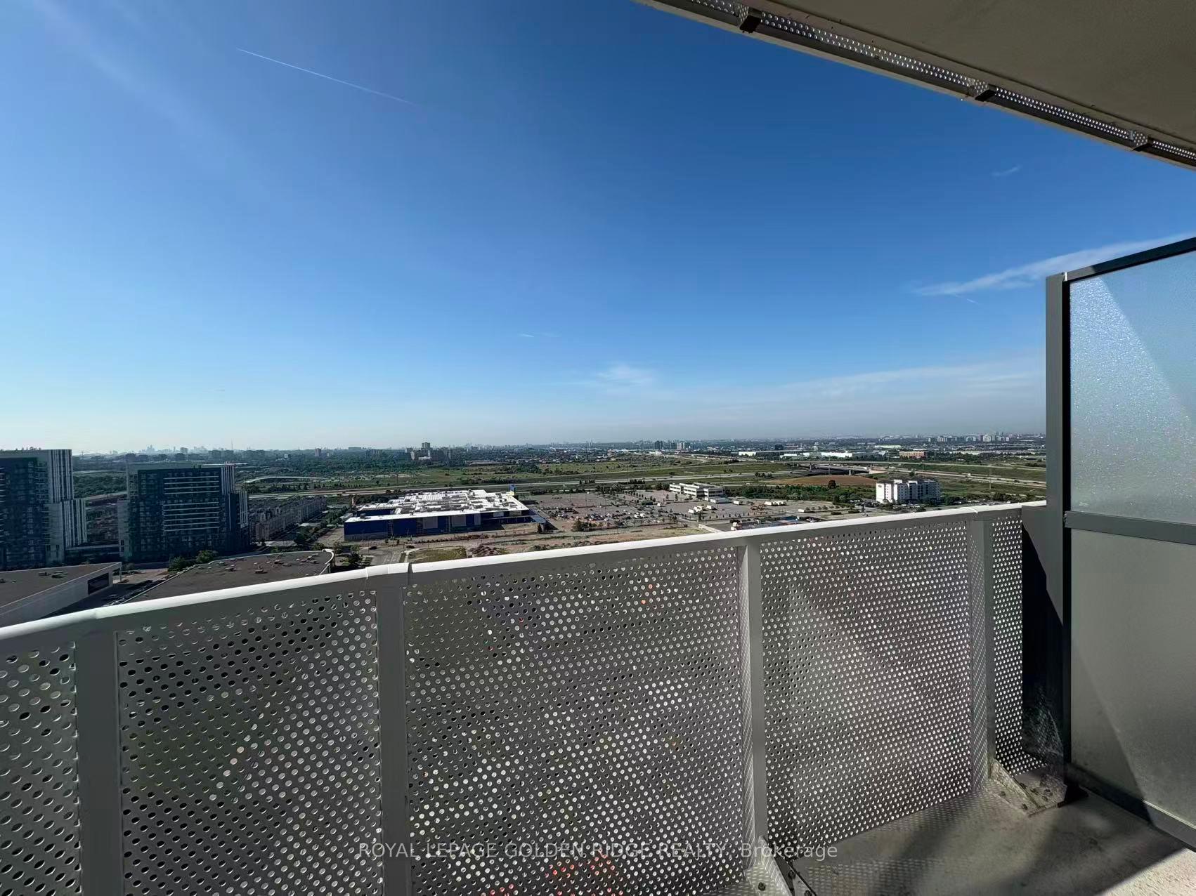 Photo 12 of Unit 2510, 28 Interchange Way, Vaughan, Vaughan Corporate Centre — HOMEH