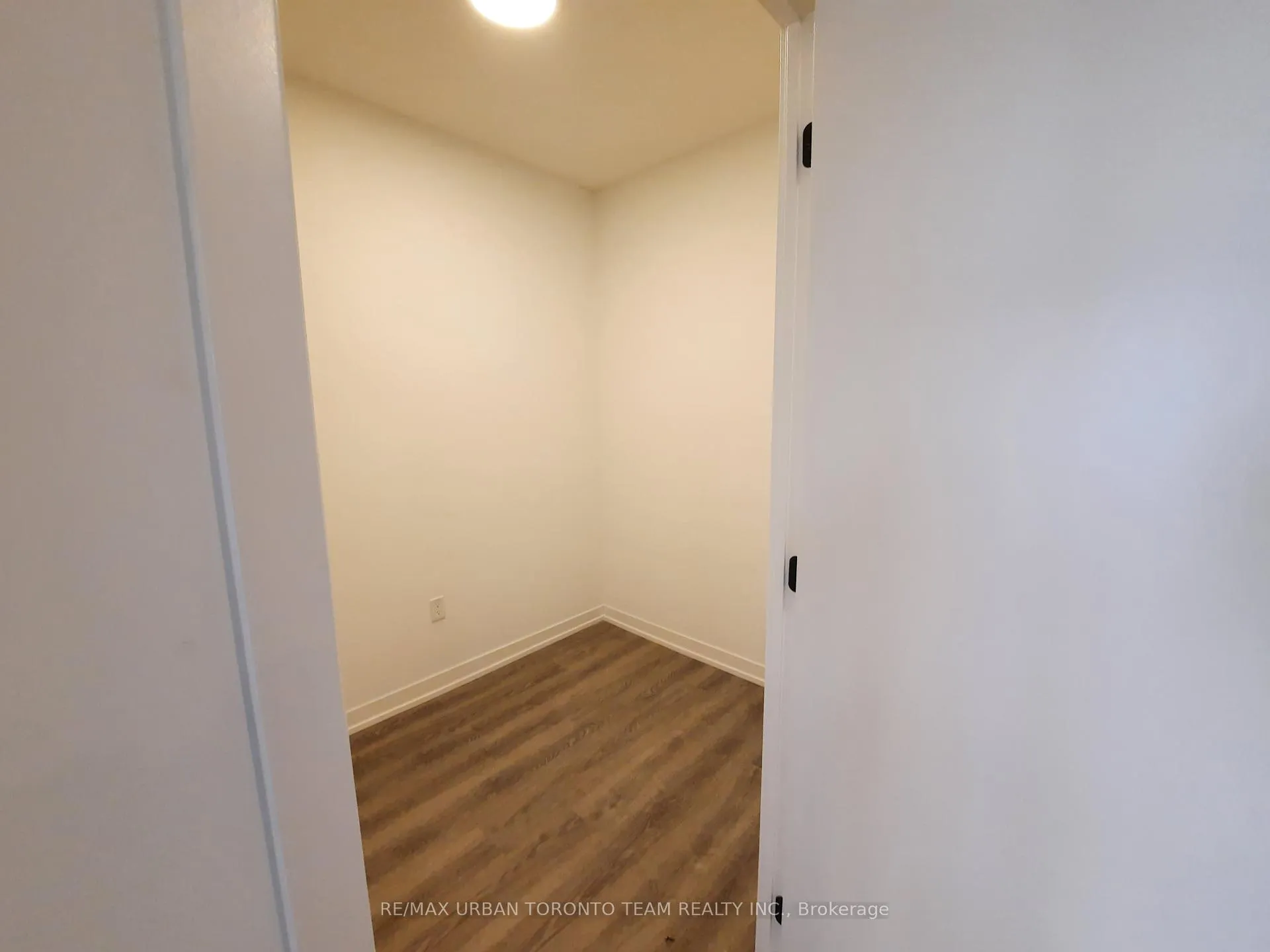 Photo 7 of Unit 1815, 8 Interchange Way, Vaughan, Vaughan Corporate Centre — HOMEH