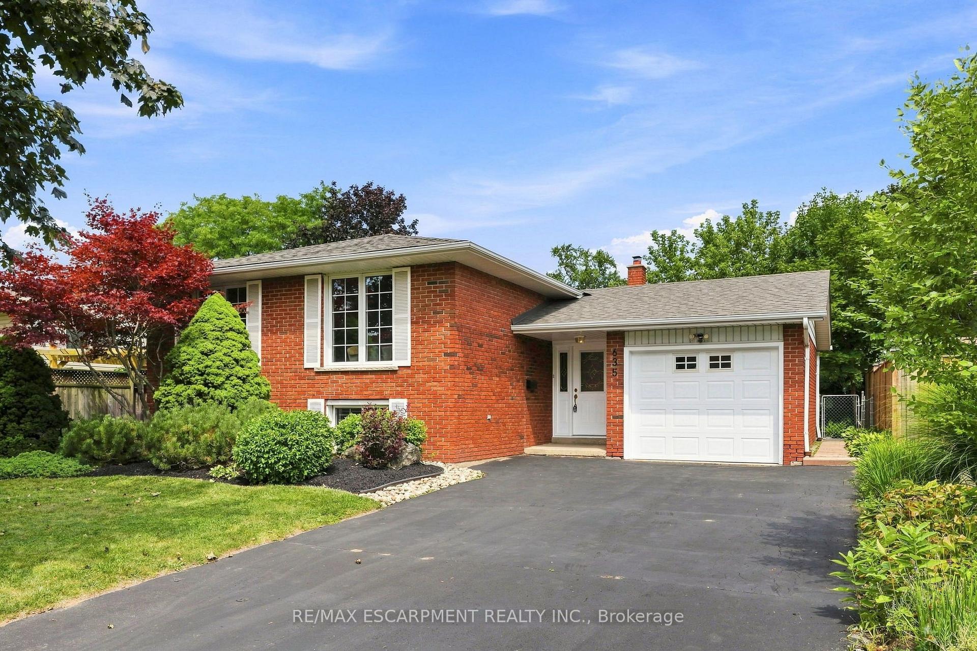 Photo 1 of 635 Ramsgate Road, Burlington, Roseland — HOMEH
