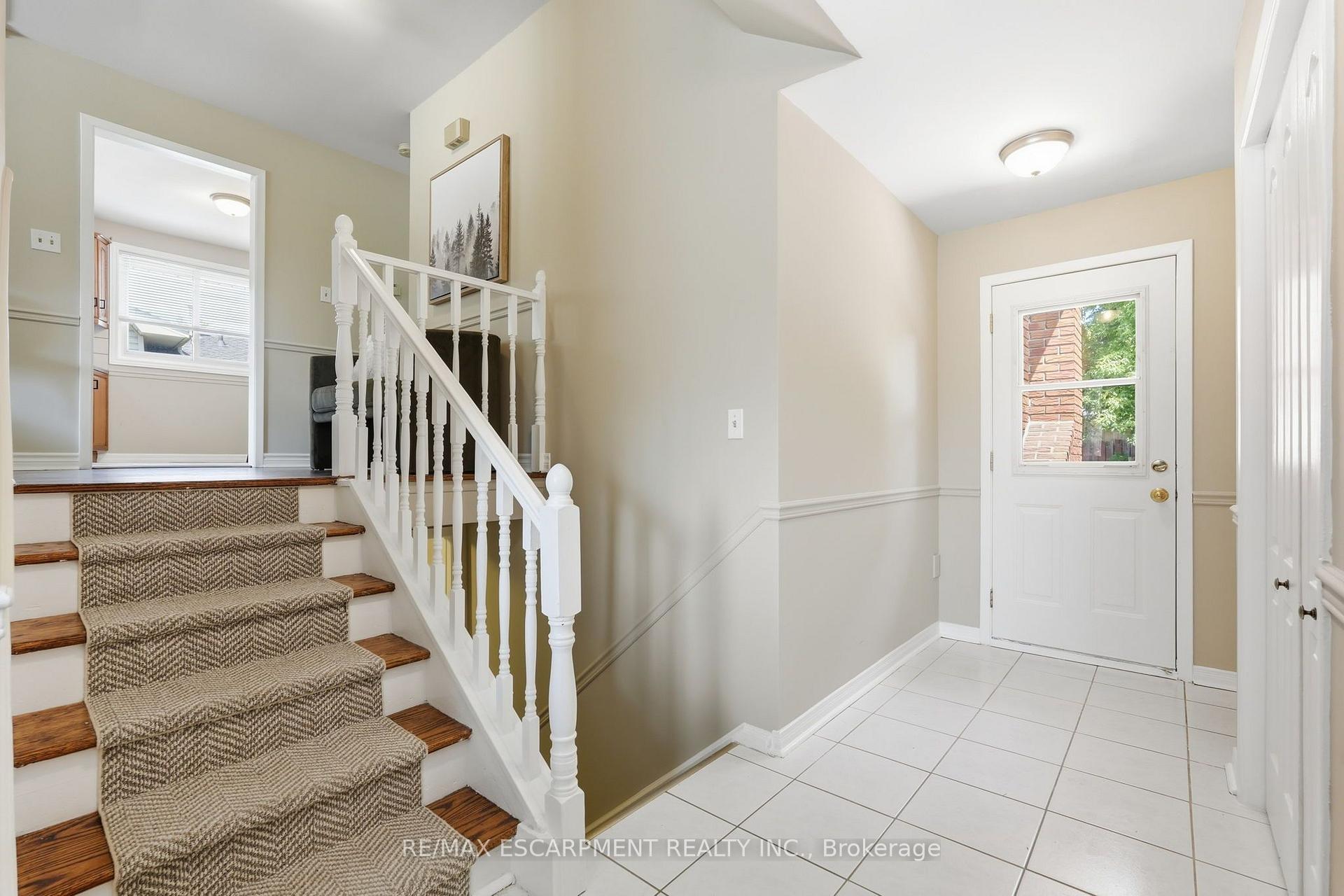 Photo 4 of 635 Ramsgate Road, Burlington, Roseland — HOMEH