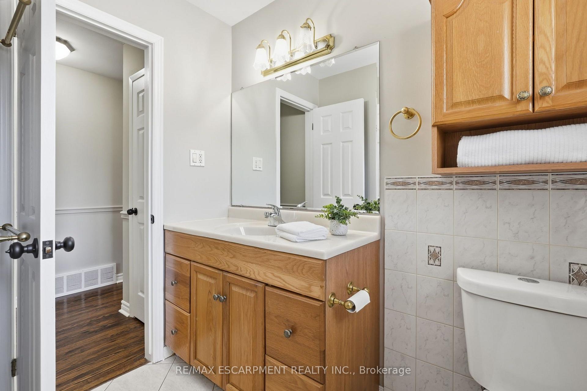 Photo 19 of 635 Ramsgate Road, Burlington, Roseland — HOMEH