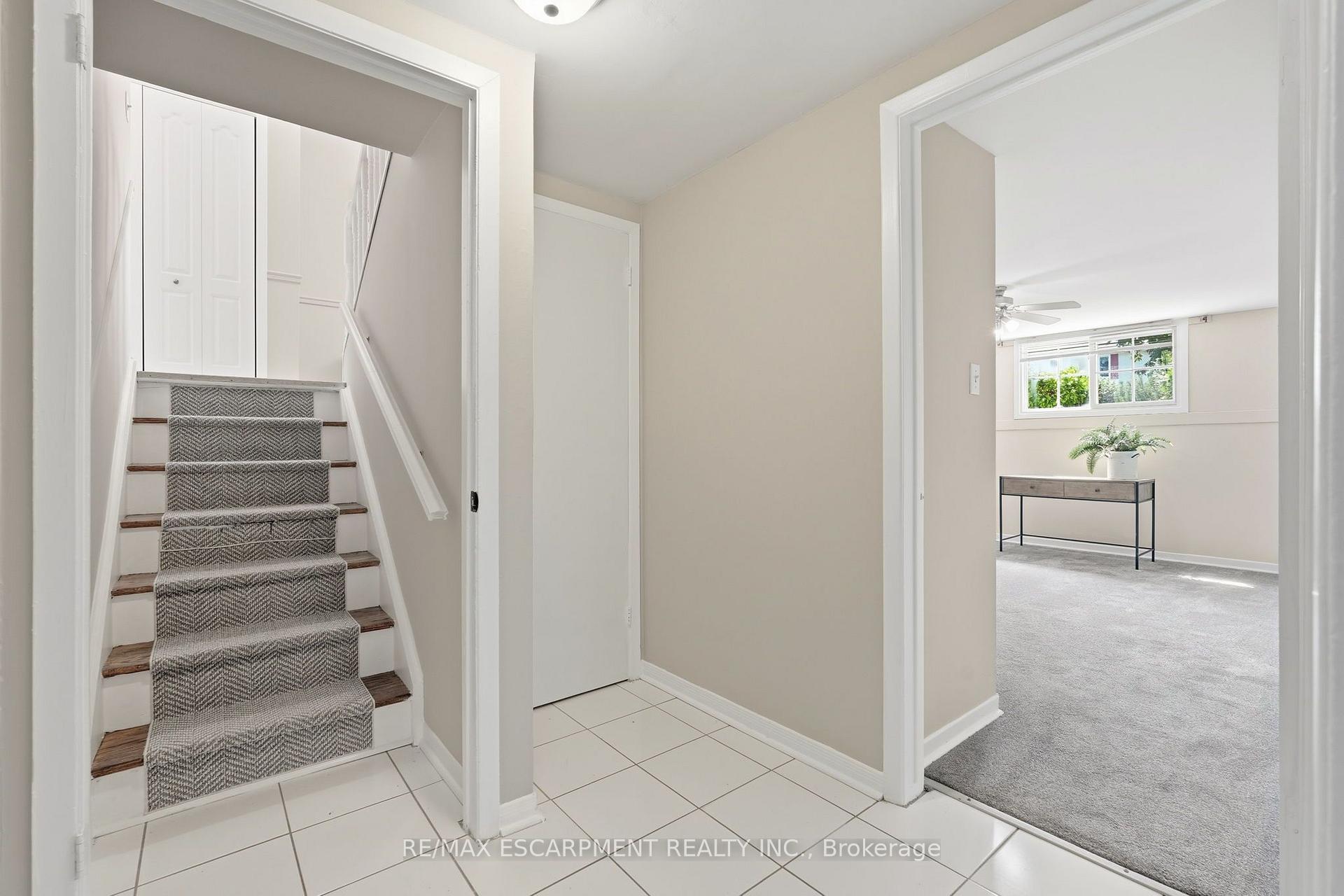 Photo 25 of 635 Ramsgate Road, Burlington, Roseland — HOMEH