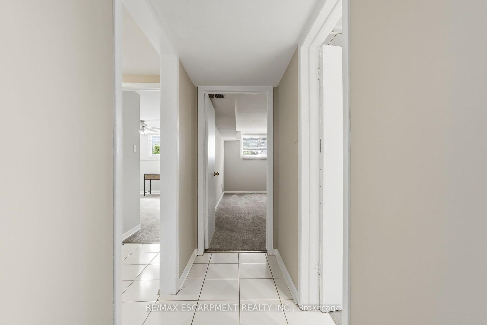 Photo 26 of 635 Ramsgate Road, Burlington, Roseland — HOMEH