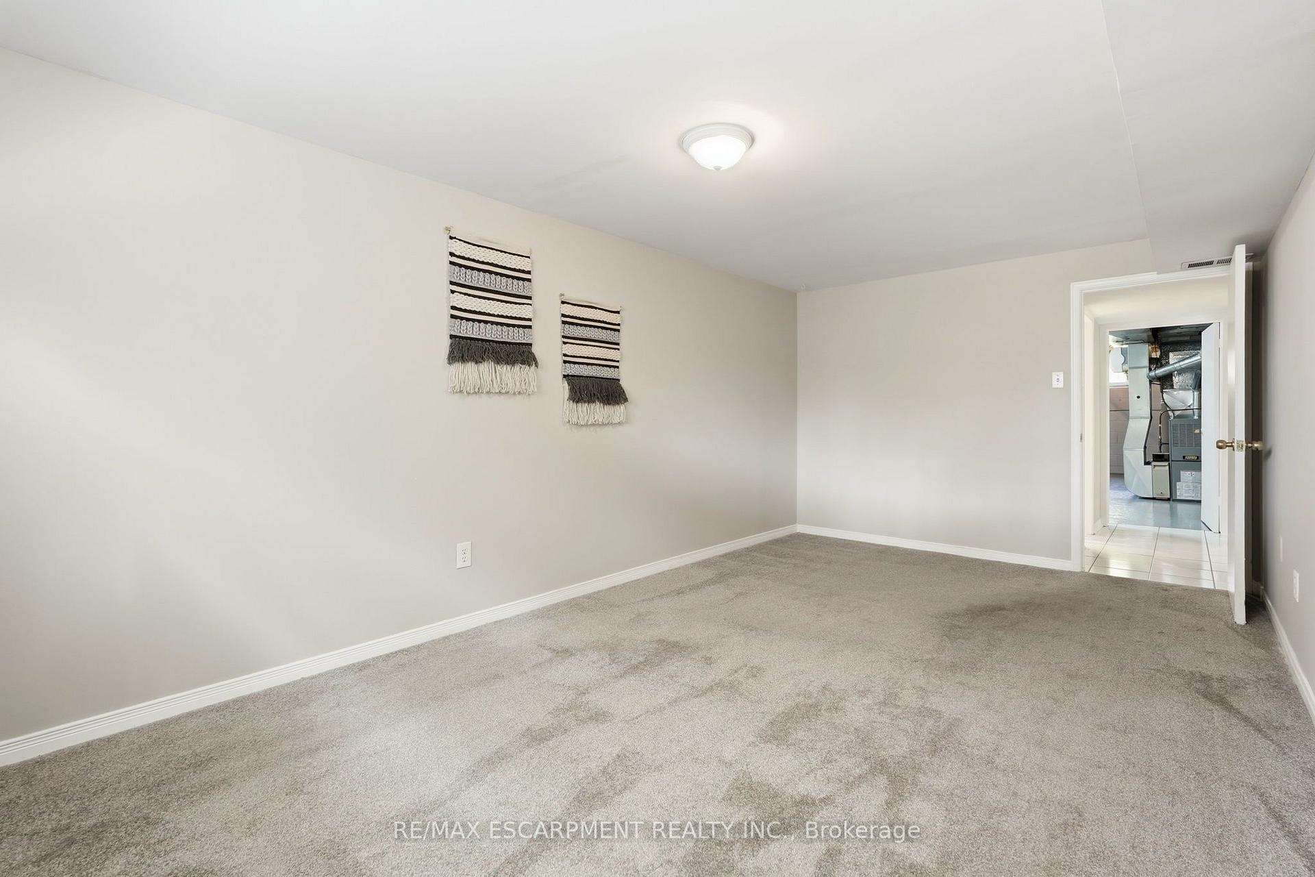 Photo 29 of 635 Ramsgate Road, Burlington, Roseland — HOMEH