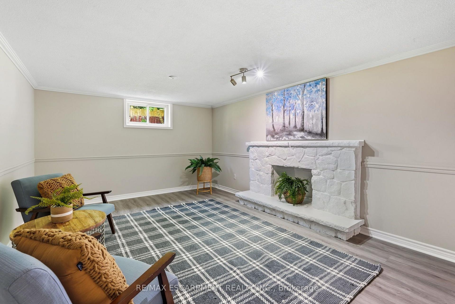 Photo 31 of 635 Ramsgate Road, Burlington, Roseland — HOMEH