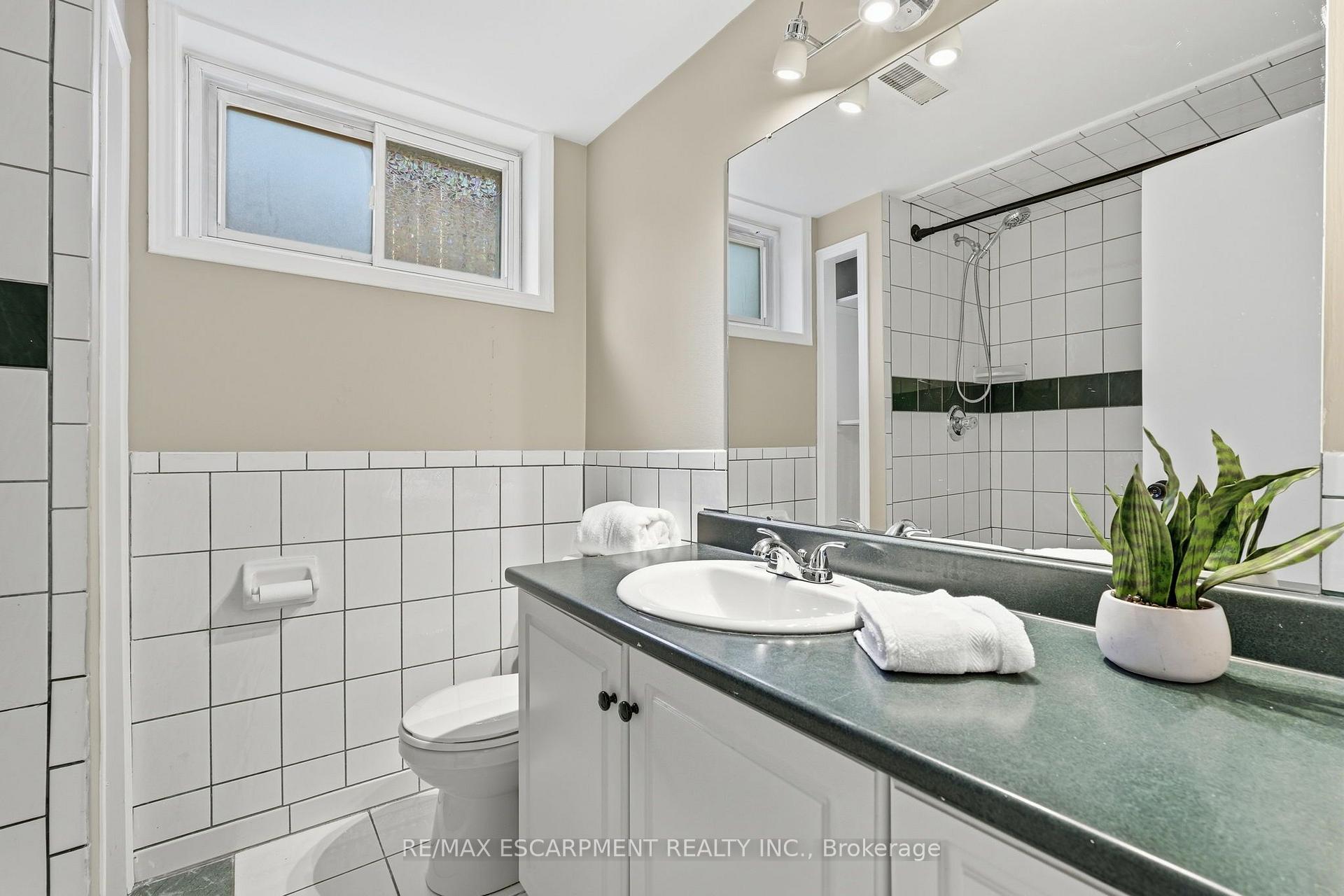 Photo 34 of 635 Ramsgate Road, Burlington, Roseland — HOMEH