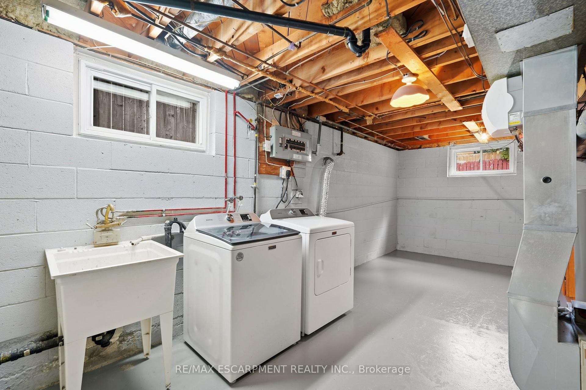 Photo 36 of 635 Ramsgate Road, Burlington, Roseland — HOMEH