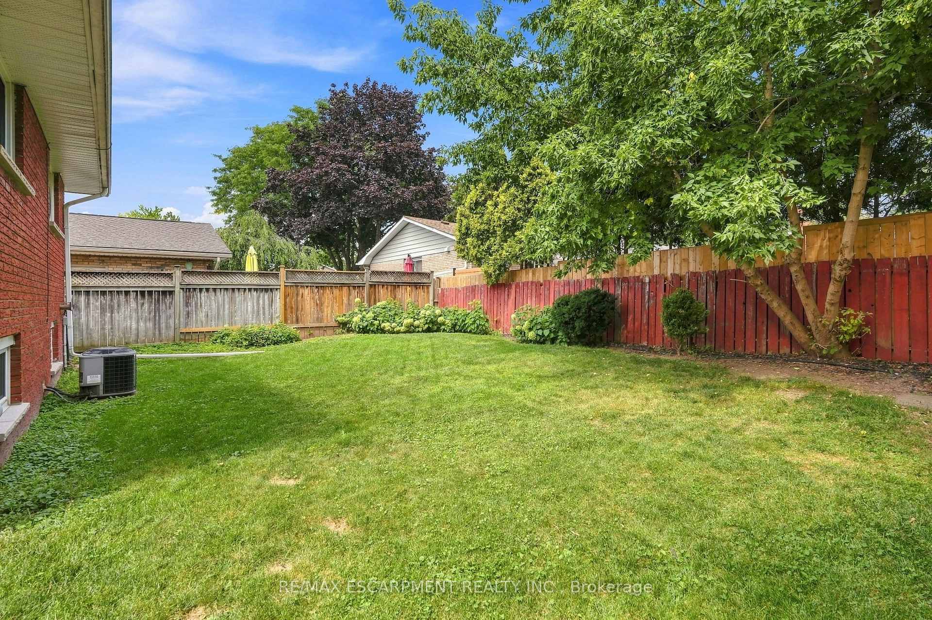 Photo 38 of 635 Ramsgate Road, Burlington, Roseland — HOMEH
