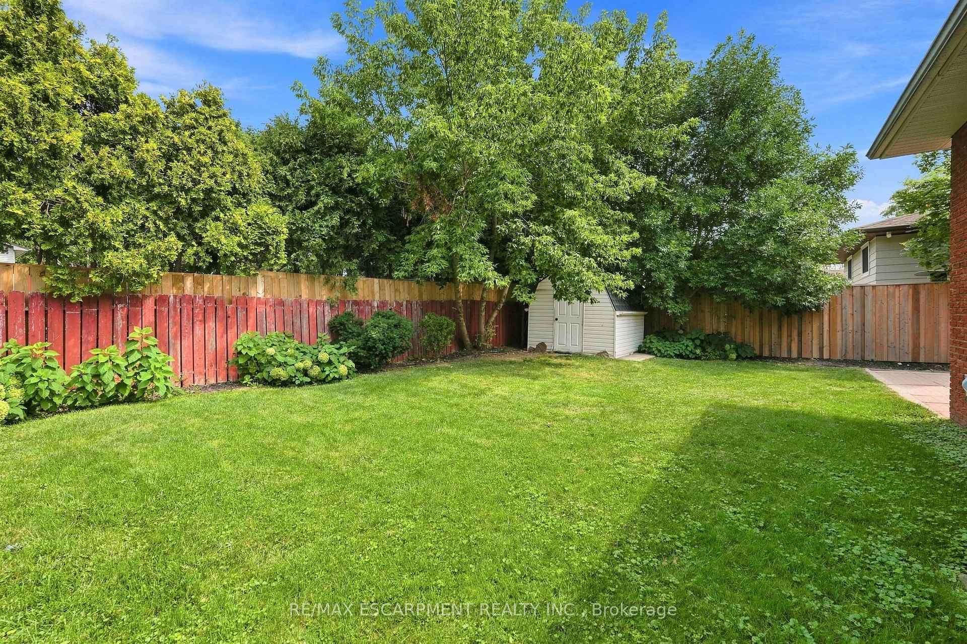 Photo 39 of 635 Ramsgate Road, Burlington, Roseland — HOMEH