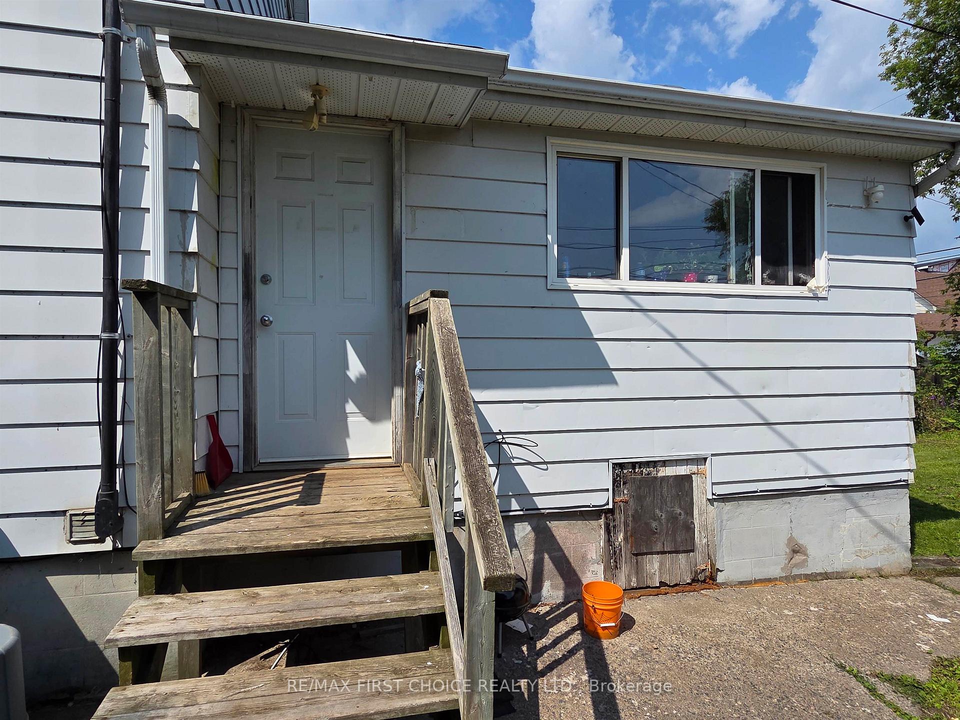 Photo 4 of 115 Cameron Street, Thunder Bay, East End — HOMEH