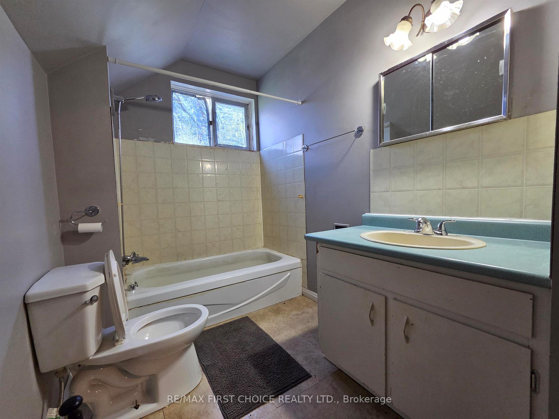 Photo 17 of 115 Cameron Street, Thunder Bay, East End — HOMEH