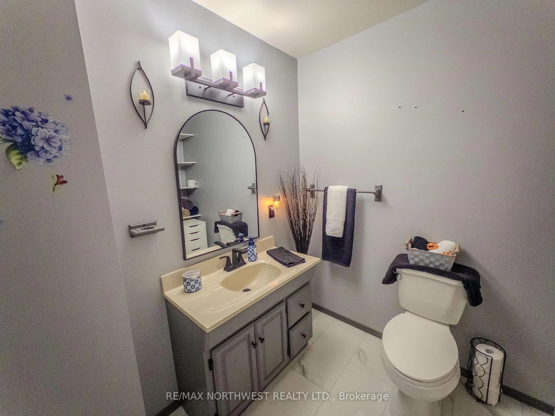 Photo 50 of 1829 Highway 17 West, Kenora, Keewatin — HOMEH