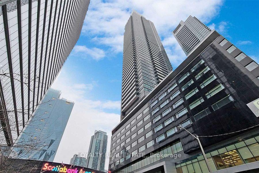 Photo 2 of Unit 4907, 65 Bremner Boulevard, Toronto, Waterfront Communities — HOMEH