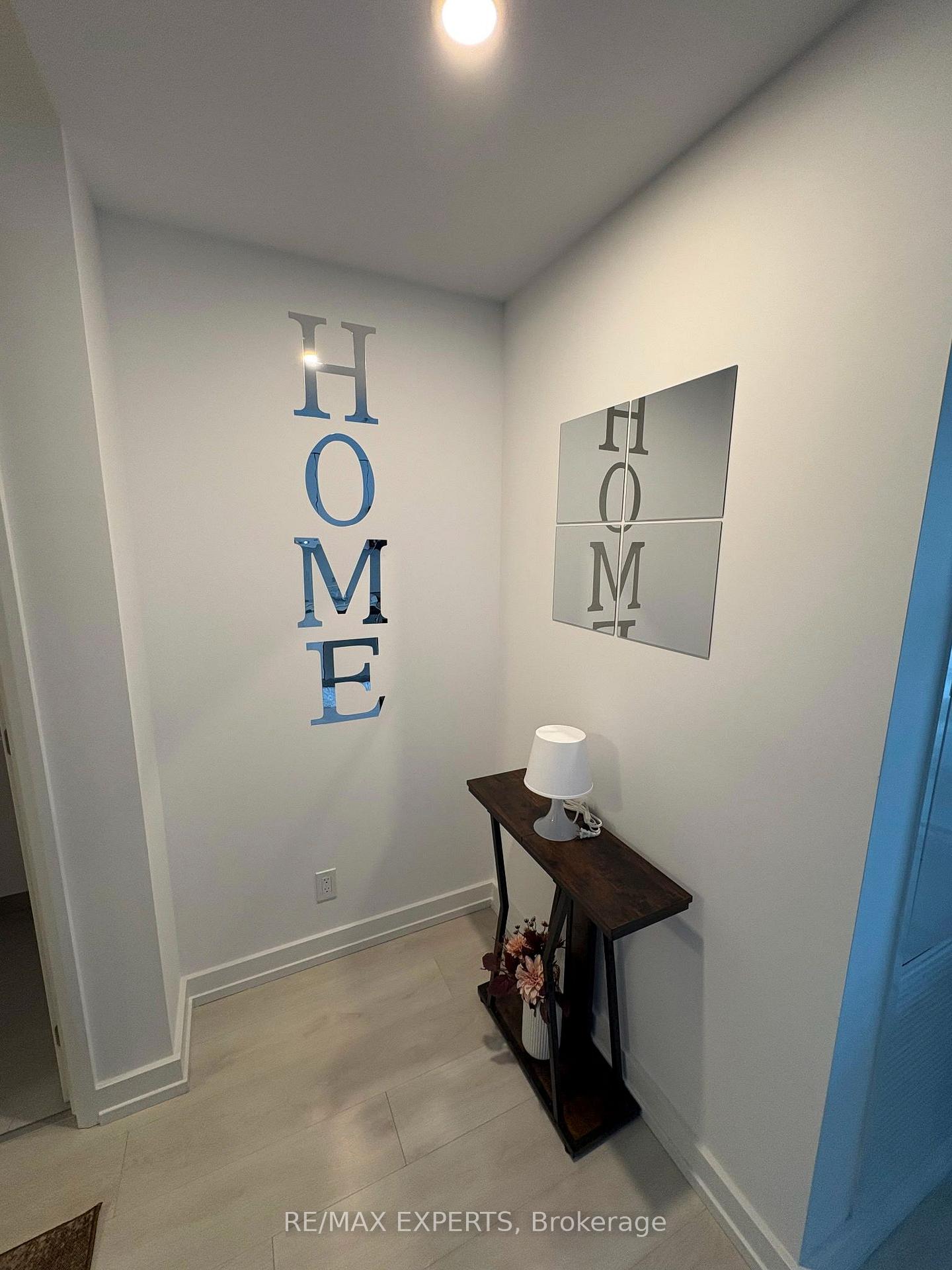 Photo 5 of Unit 905, 75 James Street, Hamilton, Corktown — HOMEH