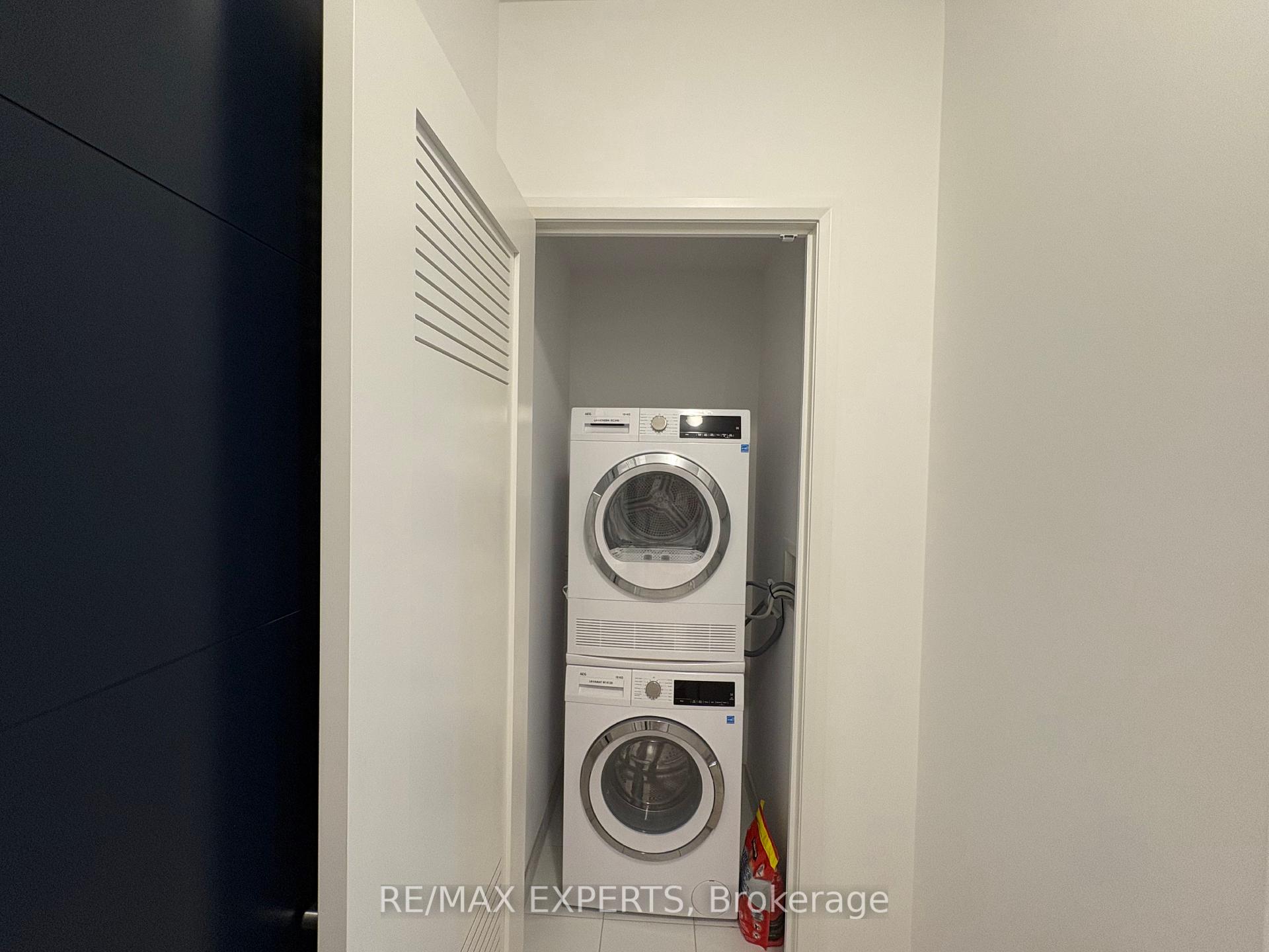 Photo 13 of Unit 905, 75 James Street, Hamilton, Corktown — HOMEH
