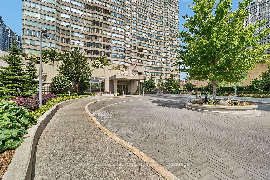 Front of Unit PH14, 30 Greenfield Avenue