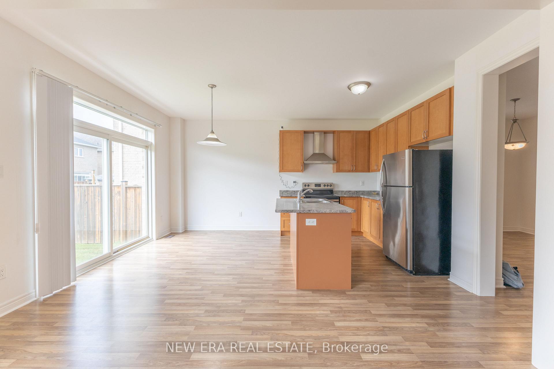Photo 3 of 77 Barlow Place, Brant, Paris — HOMEH