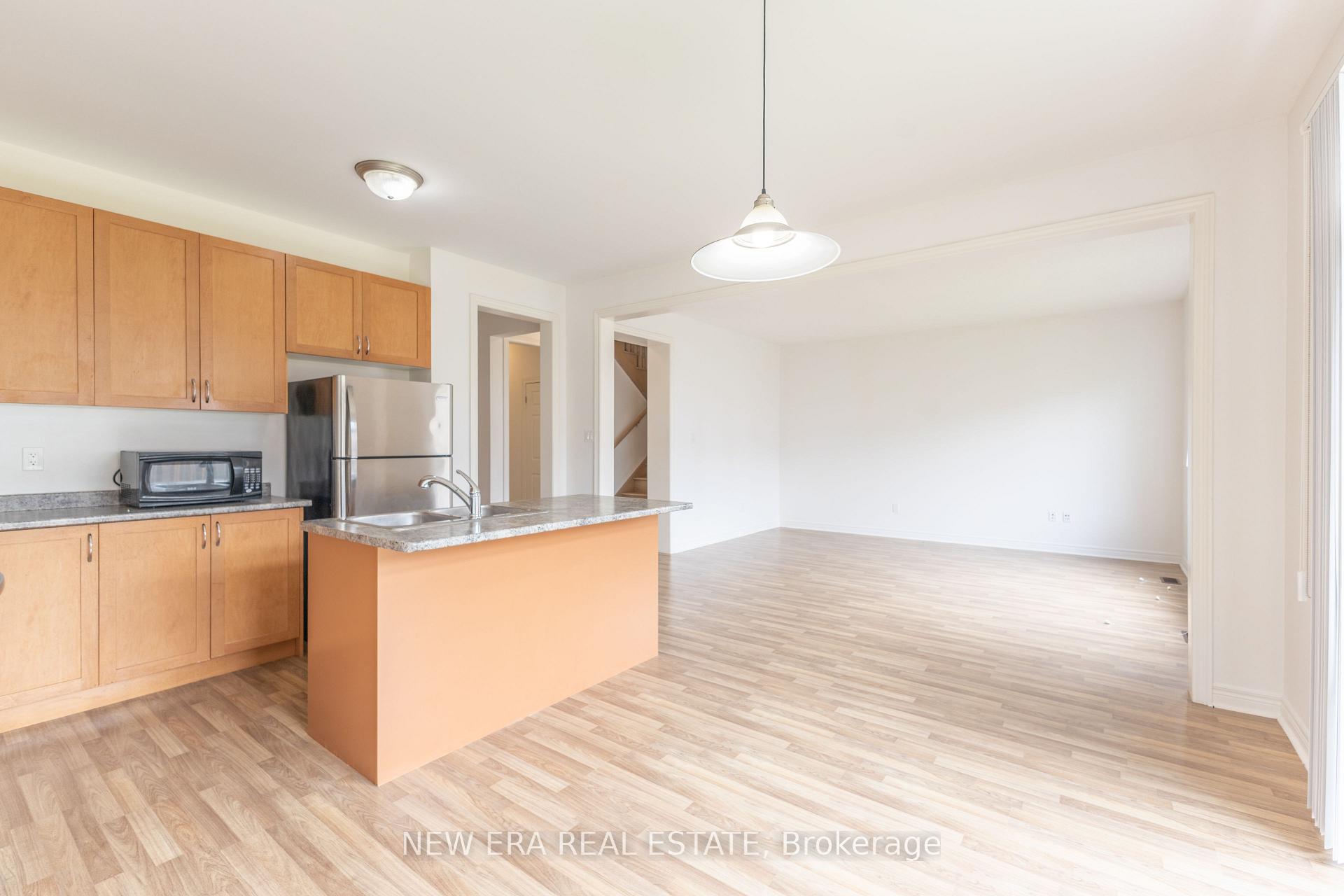 Photo 5 of 77 Barlow Place, Brant, Paris — HOMEH