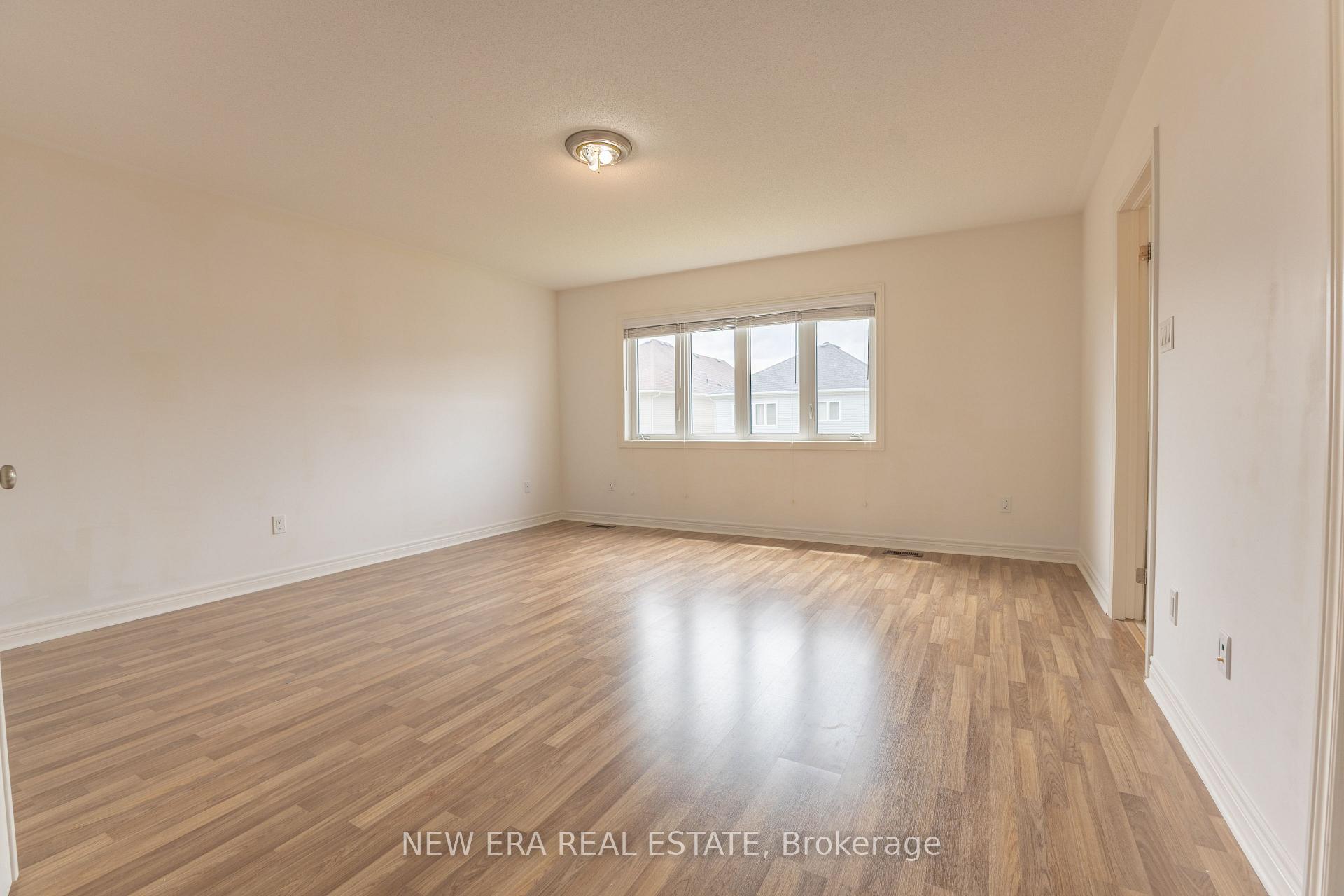 Photo 9 of 77 Barlow Place, Brant, Paris — HOMEH