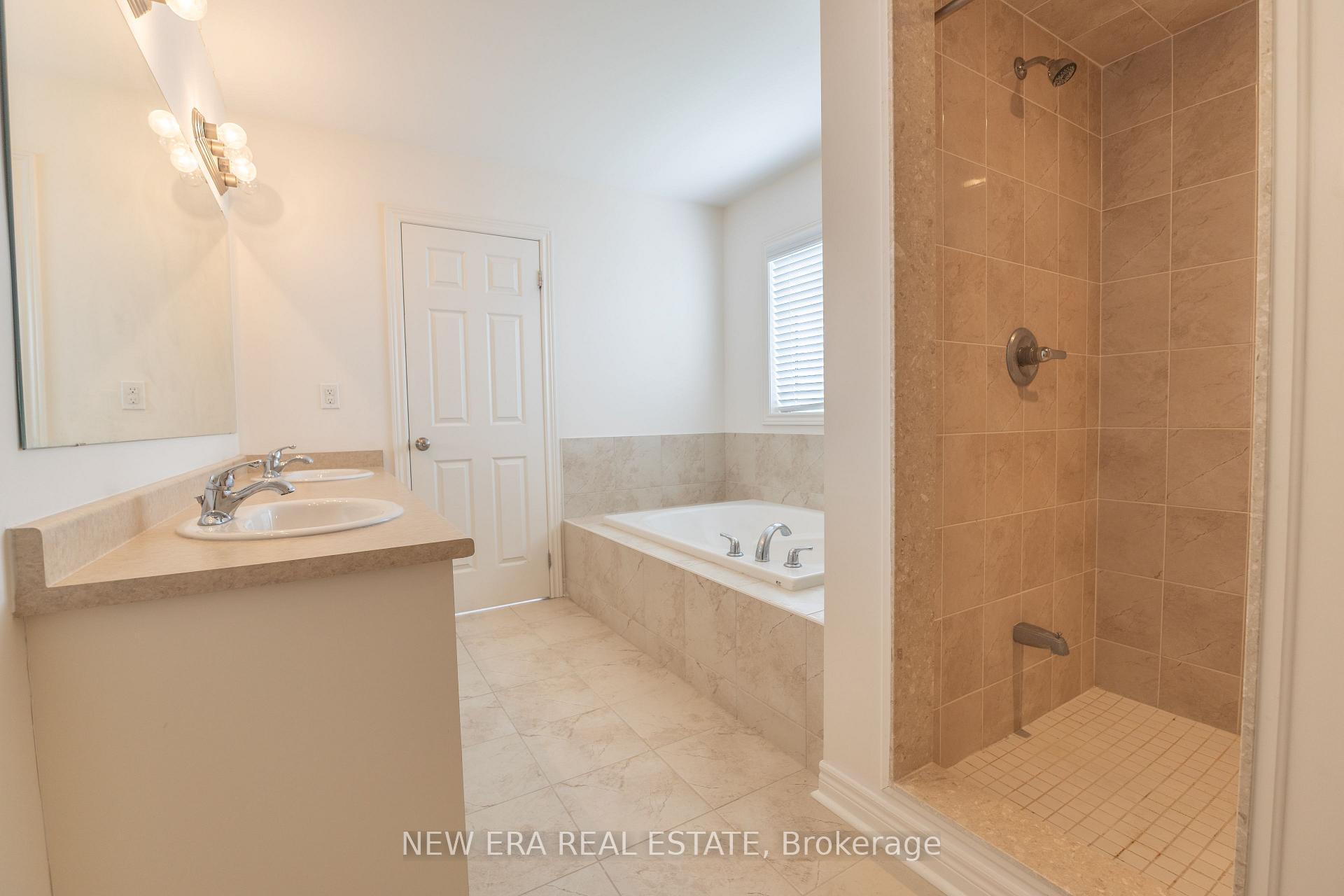 Photo 10 of 77 Barlow Place, Brant, Paris — HOMEH