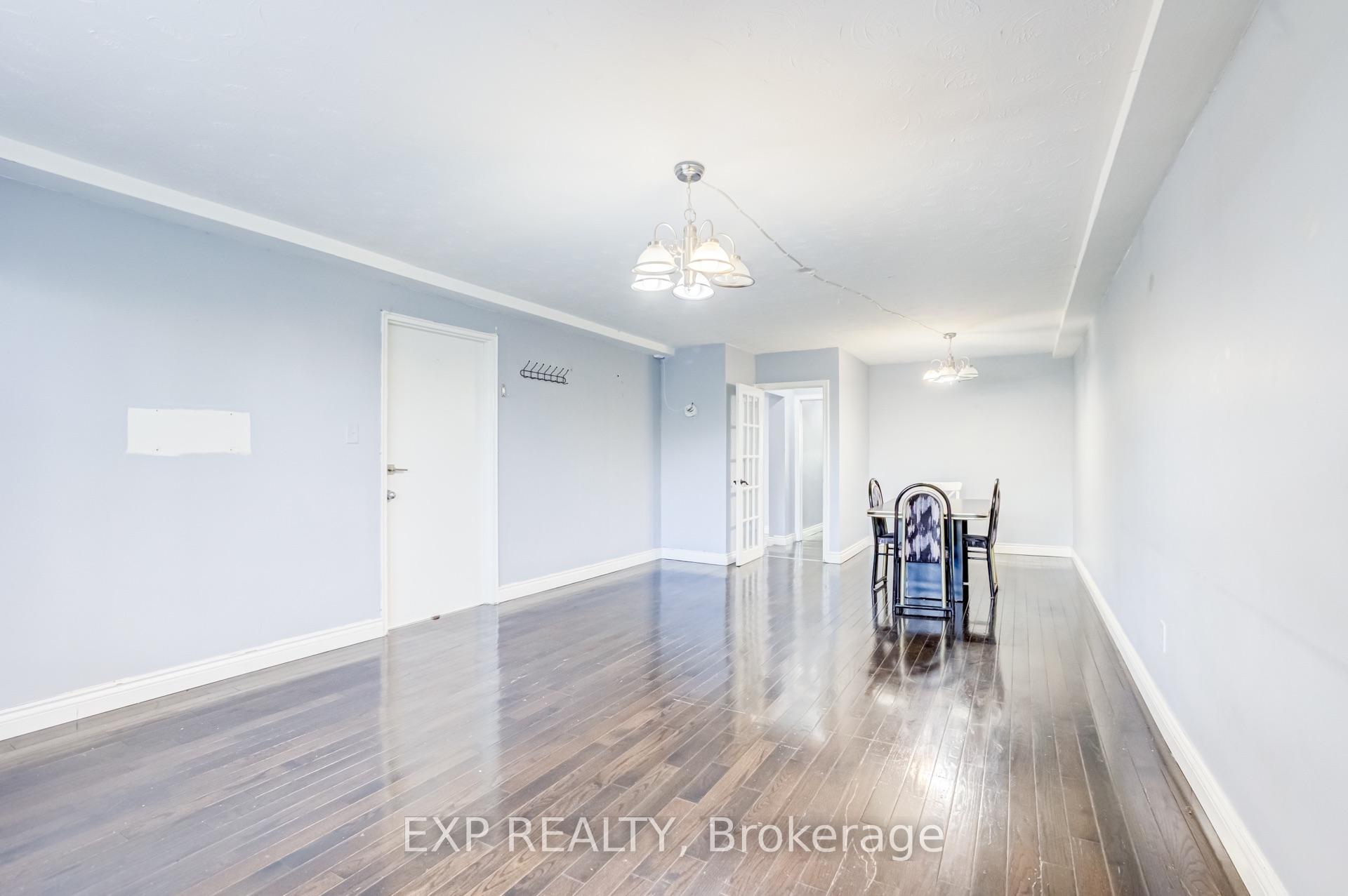 Photo 2 of Unit Lower, 767 Marlee Avenue, North York, Yorkdale-Glen Park — HOMEH