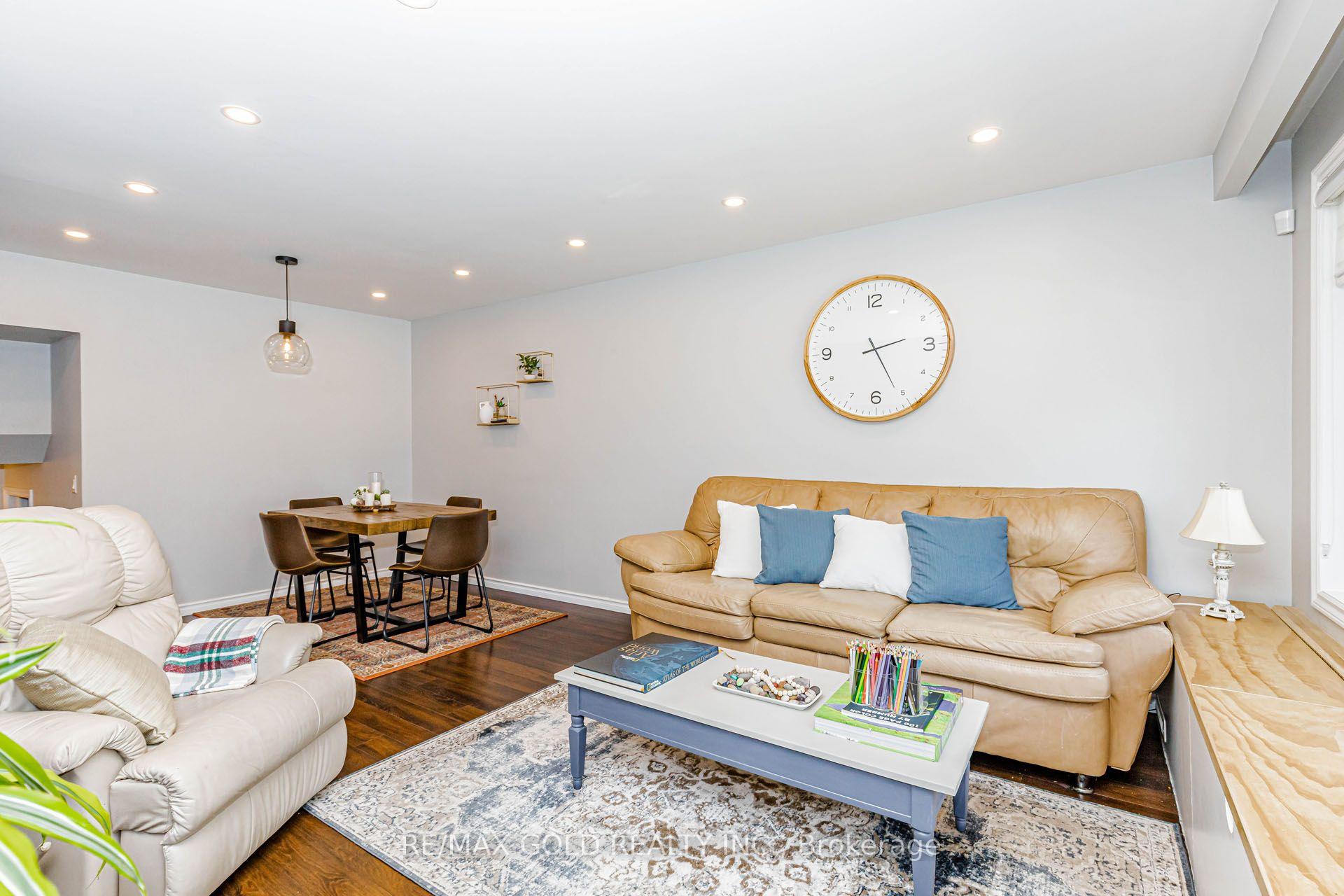 Photo 6 of 45 Grange Drive, Brampton, Northwood Park — HOMEH