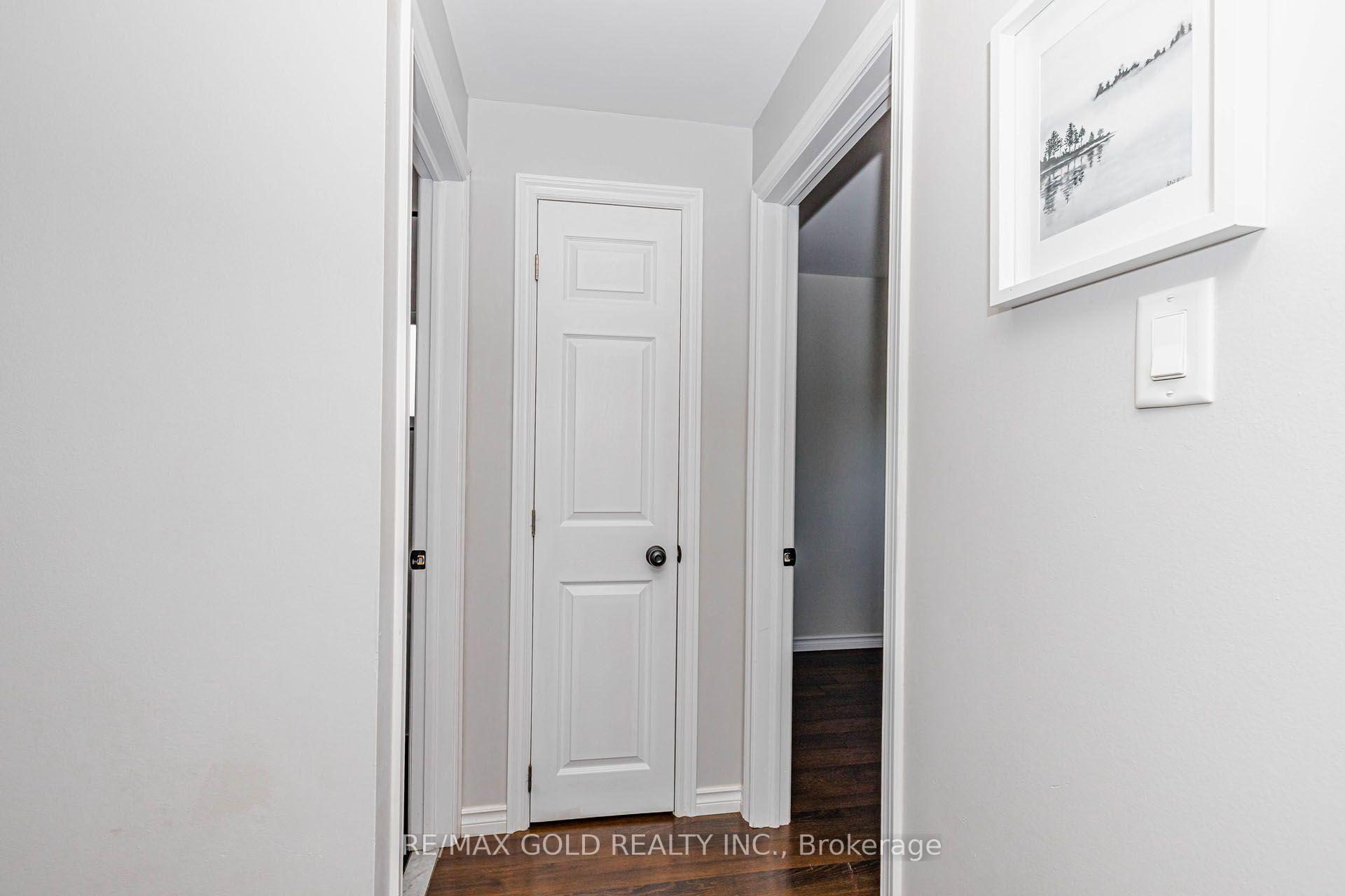 Photo 24 of 45 Grange Drive, Brampton, Northwood Park — HOMEH